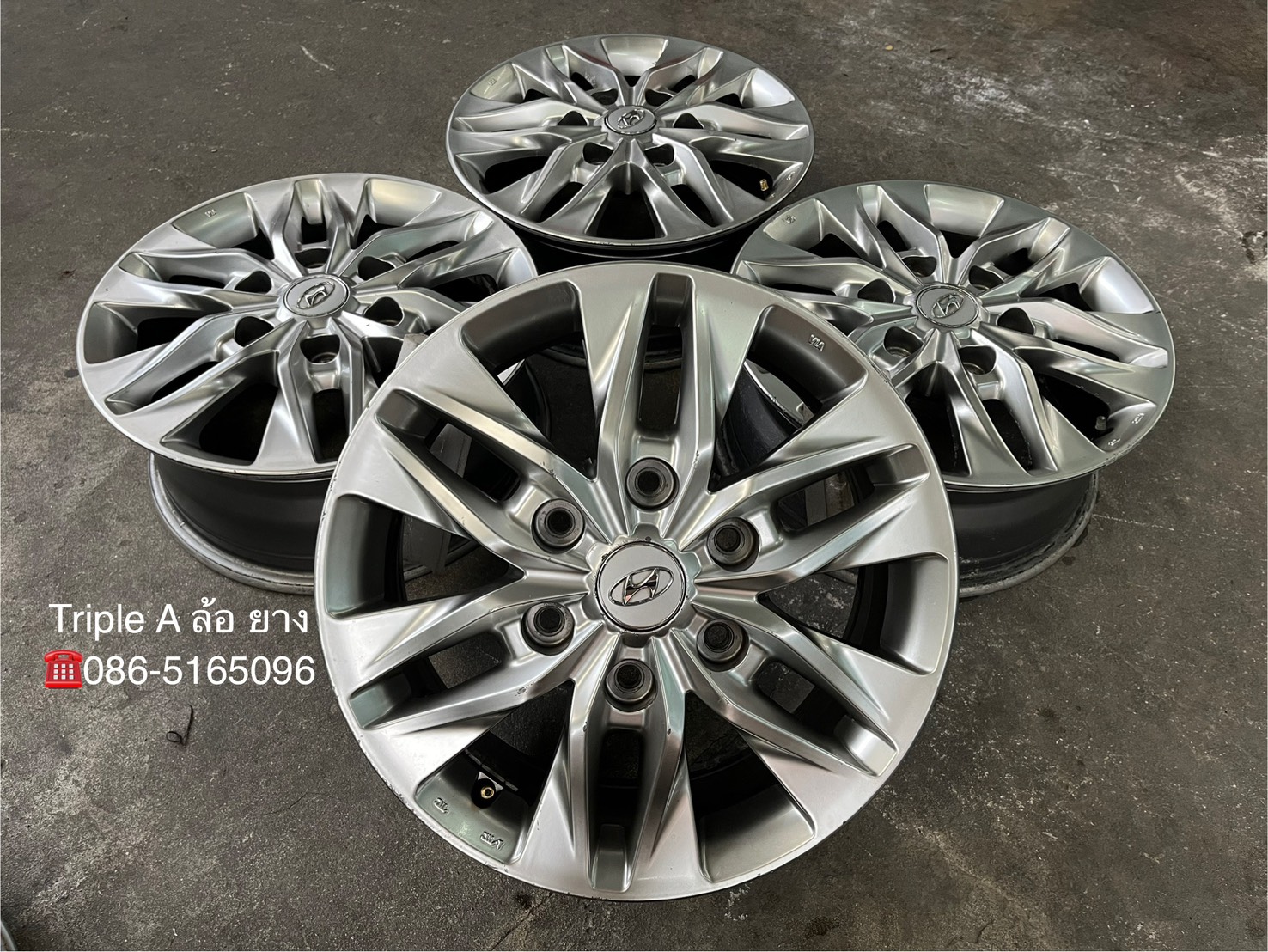 ✨ล้อแม็ก✨Hyundai H1 ขอบ 16 สีไฮเปอร์