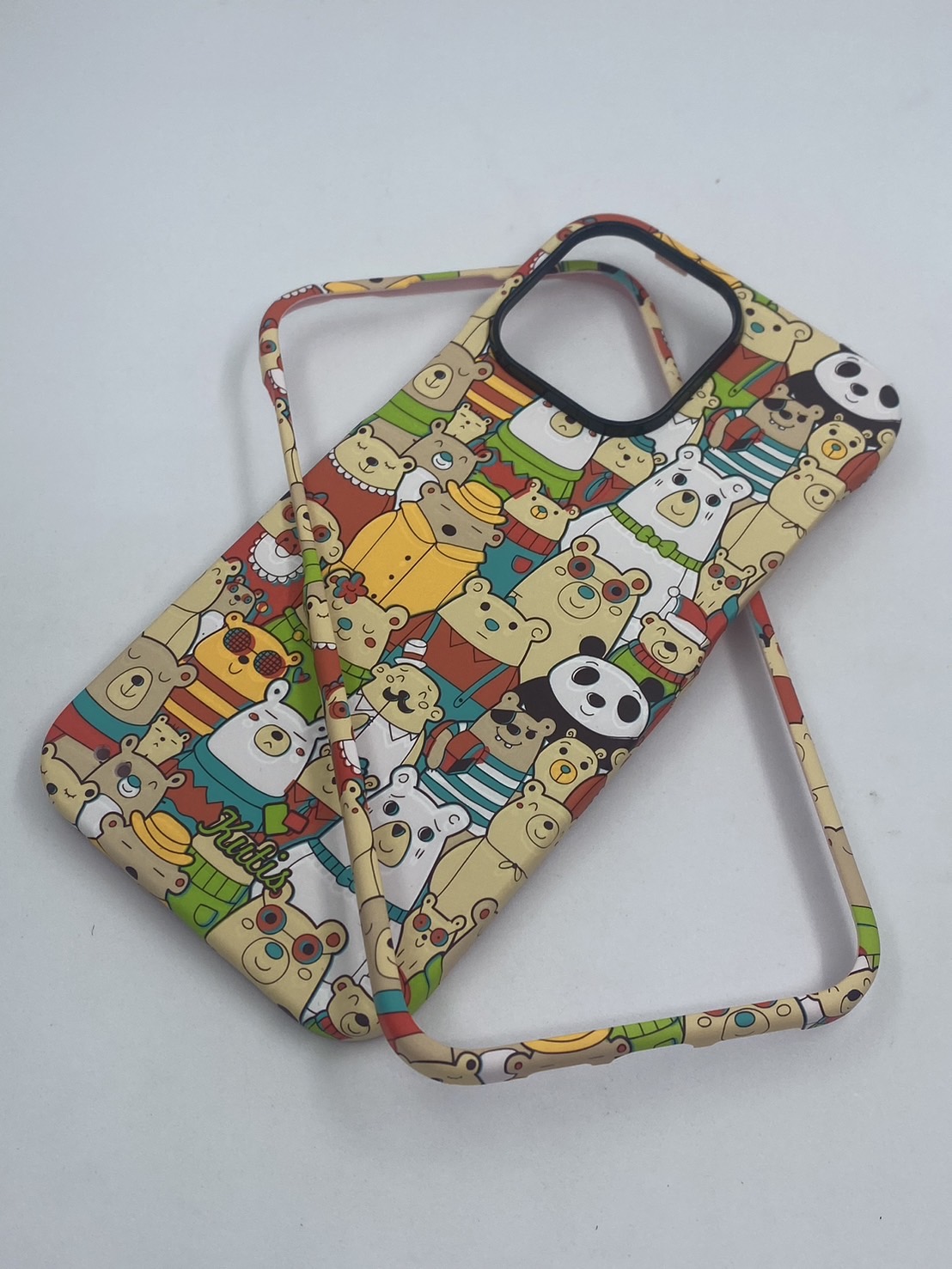 เคสคูทิส(Kutis)เคสไอโฟน14PROMAX(ลายหมีหมู่)มาใหม่ เคสประกบหน้า-หลัง เคสเรืองแสง เคสลายวินเทจ ร้านSuperhero Klongthom