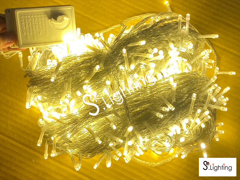 ไฟหยดน้ำ LED 100 เมตร / 800 หัว แสงวอร์ม กระพริบ