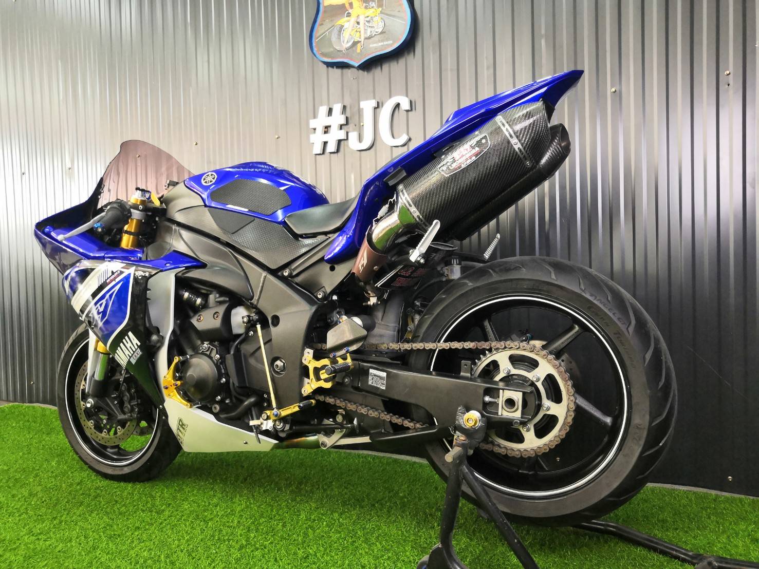 >>>YZF-R1<<< เอเลี่ยน รุ่นไฟ Daylight จดกลางปี 2013