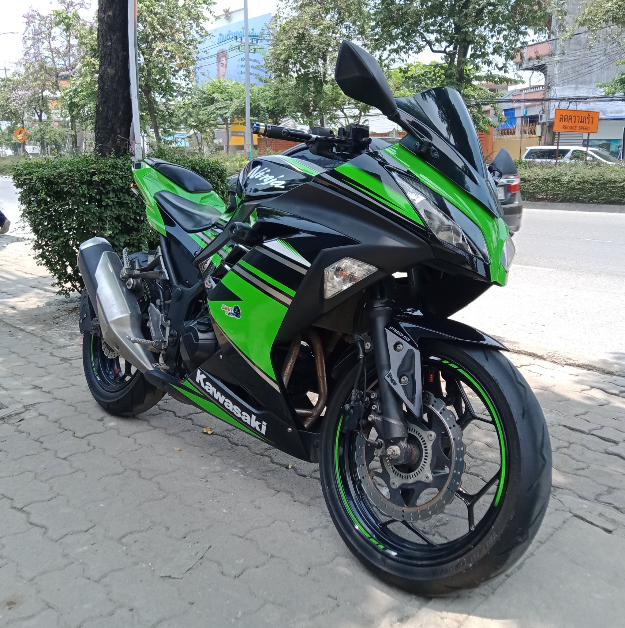 โปรแรงส์ออกรถ ⭕ บาท ‼️ KAWASAKI NINJA300 ABS ปี17 🤗 เจ้าของเดียว เครื่องดี สีสวย