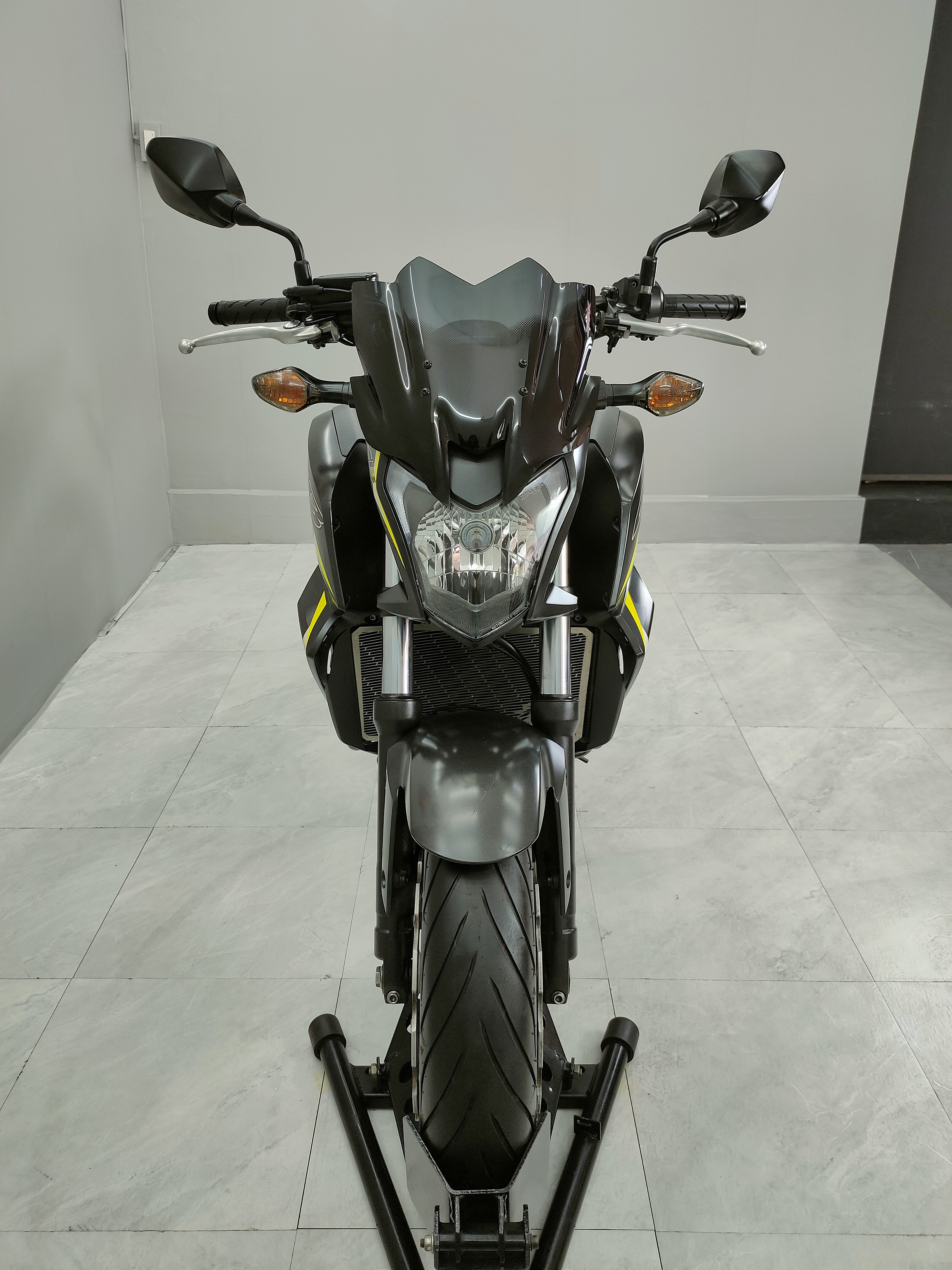 ถูกใจคนไม่ชอบรถแต่ง 🤗 CB650F Limited (โครงขาว) รถปลายปี 2016 . . . ใครชอบ "เดิม" มาจัดเลย