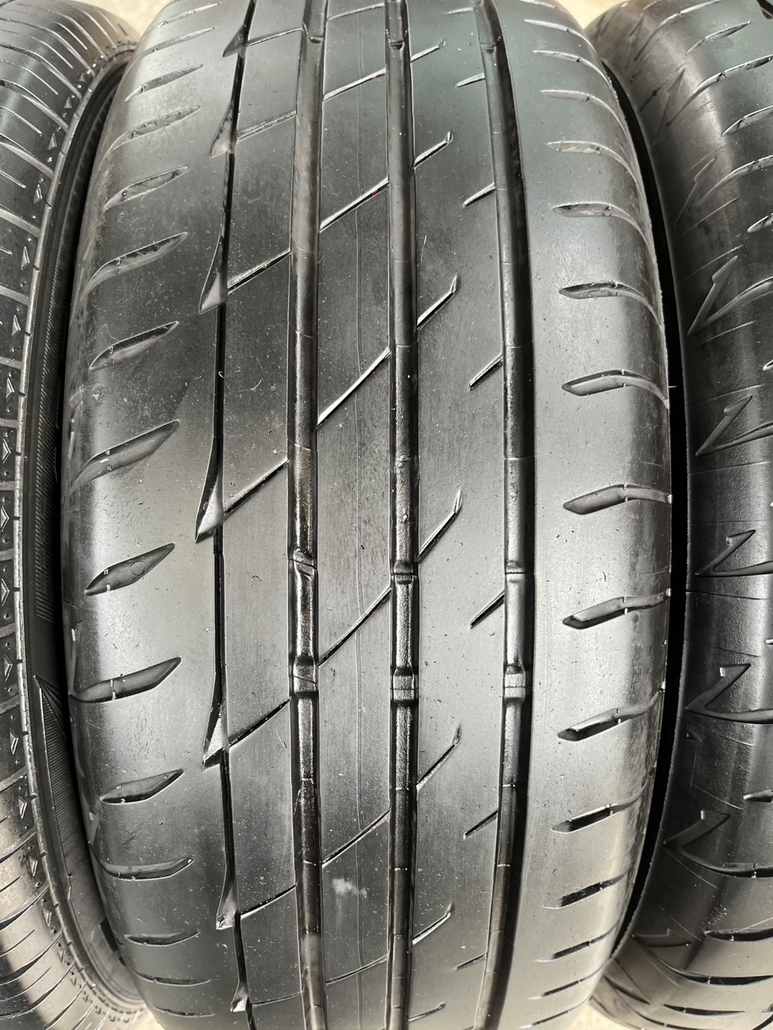 ✨ล้อแม็กแต่ง✨4รู100✨Valenza ขอบ 15 สีดำหน้าเงา พร้อมยาง 195-55-15 ปี 22