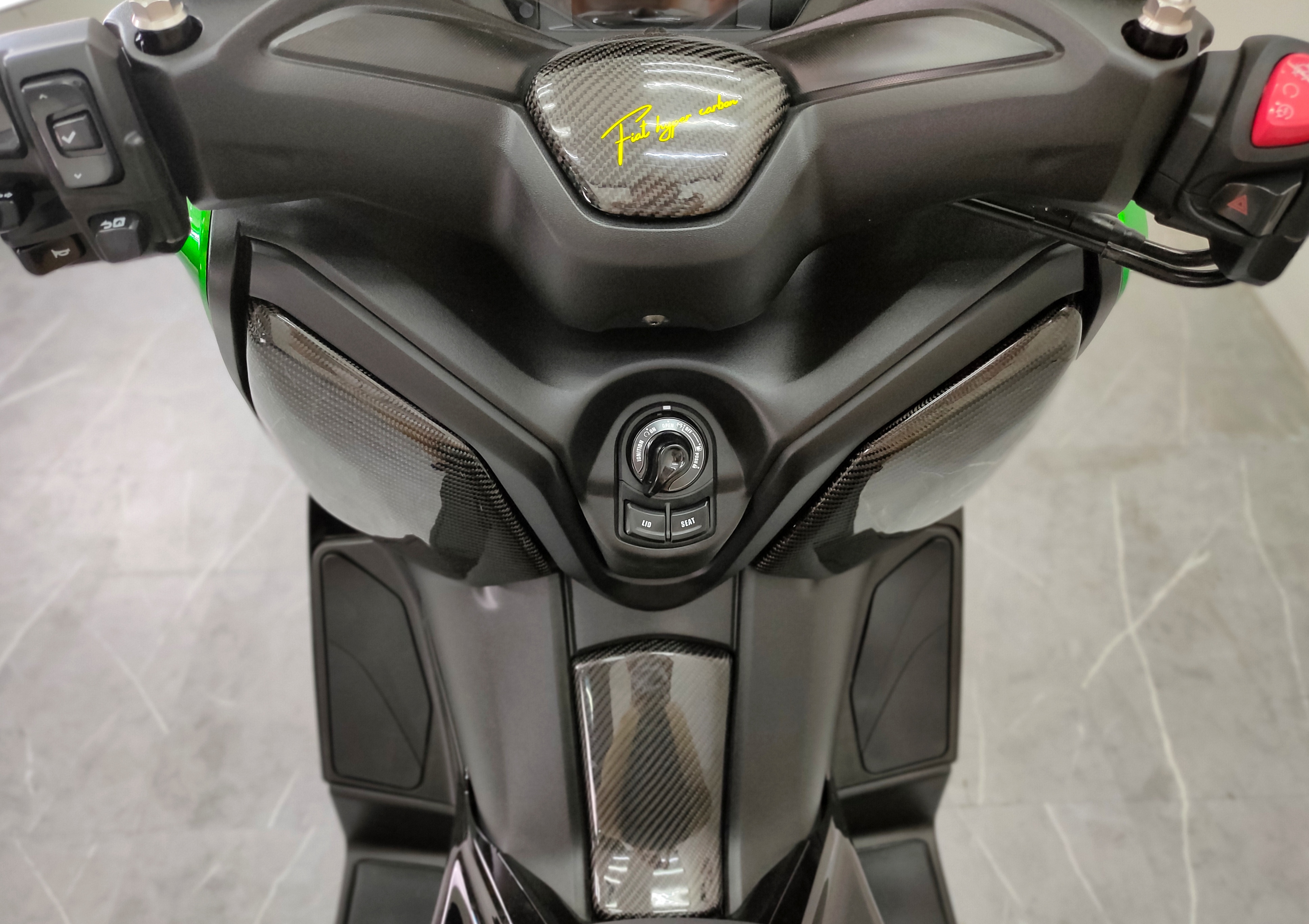 💸 เขียวเหนี่ยวทรัพย์ 💸 All New XMAX300 จดปลายปี2023 ไมล์แท้ 1️⃣พันโล "จัดทรงพร้อมร่อน"