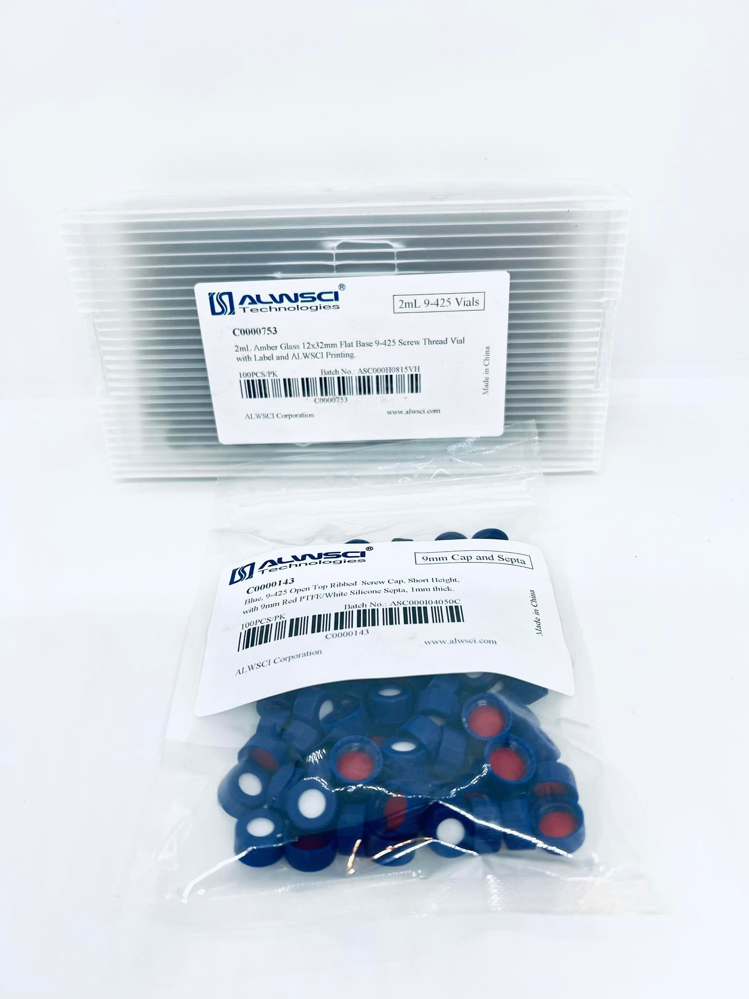 vial สีชา ฝาเกลียว ขนาด 2 ml -12x32mm(100ชิ้น/แพ็ค) 9-425 มีสเกล-พร้อมฝาเกลียวND9