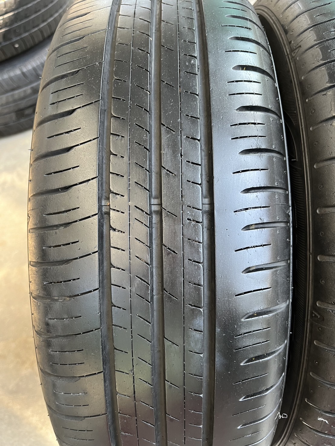 ✨ล้อแม็ก✨Toyota Yaris Ativ รุ่นใหม่ ขอบ 15 ดำหน้าเงา พร้อมยาง 185-60-15 Dunlop ปี 21