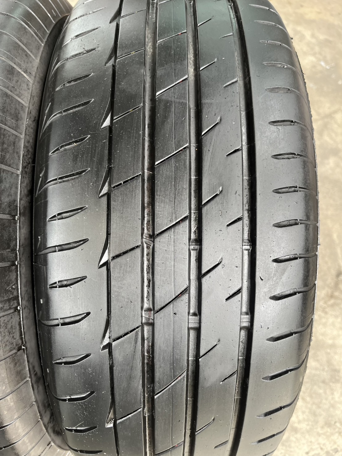 ✨ล้อแม็กแต่ง✨4รู100✨Valenza ขอบ 15 สีดำหน้าเงา พร้อมยาง 195-55-15 ปี 22