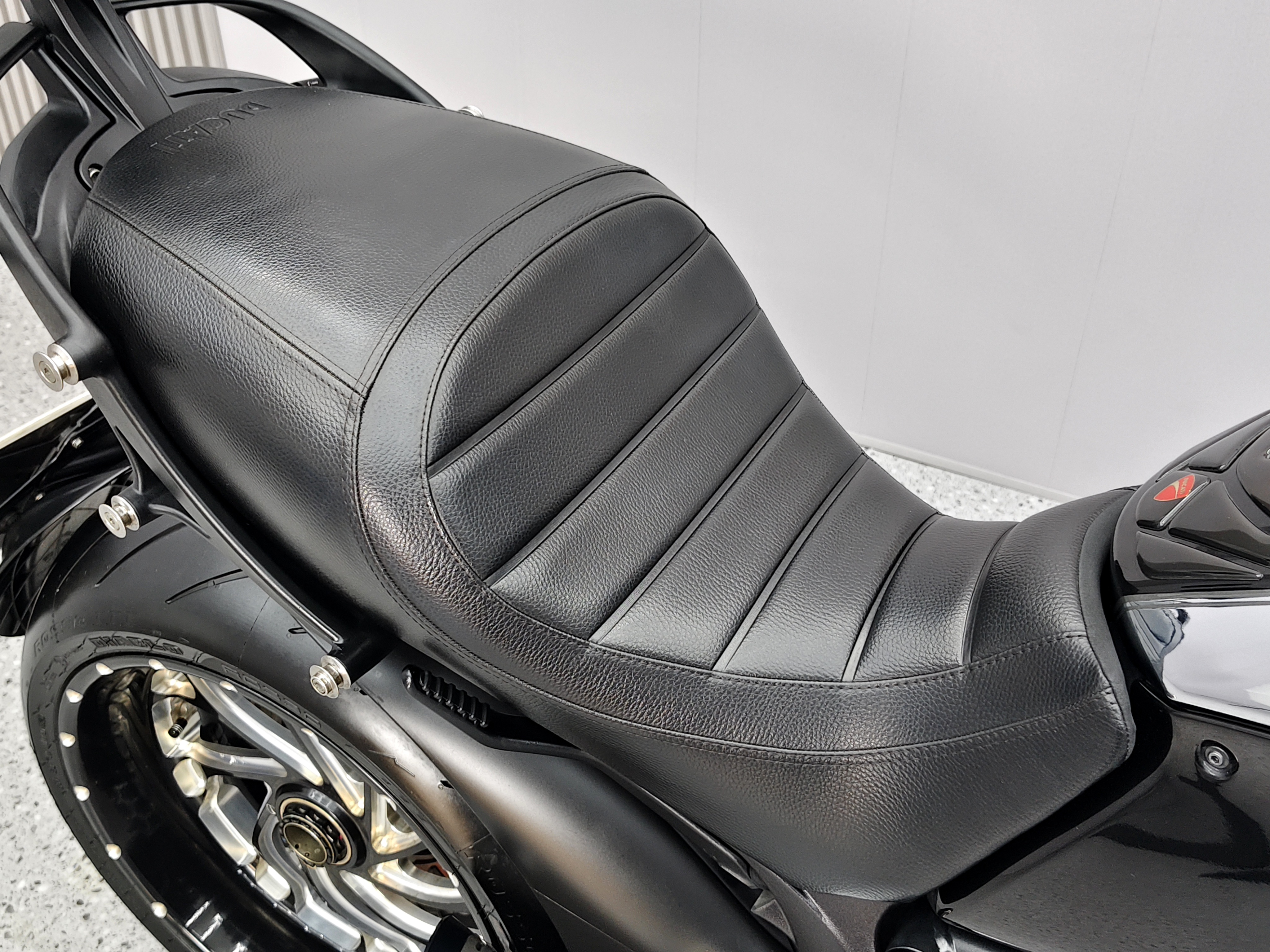 พลาดไป...ไม่มีโอกาสที่2แน่นอน ⁉️ 👉 DUCATI DIAVEL "Cromo" ปี14 โมเดล13 ตัวแรร์มีไม่กี่คันในไทย เฉพาะของแต่งเกินค่าตัวไปเป็นแสนๆ 💥