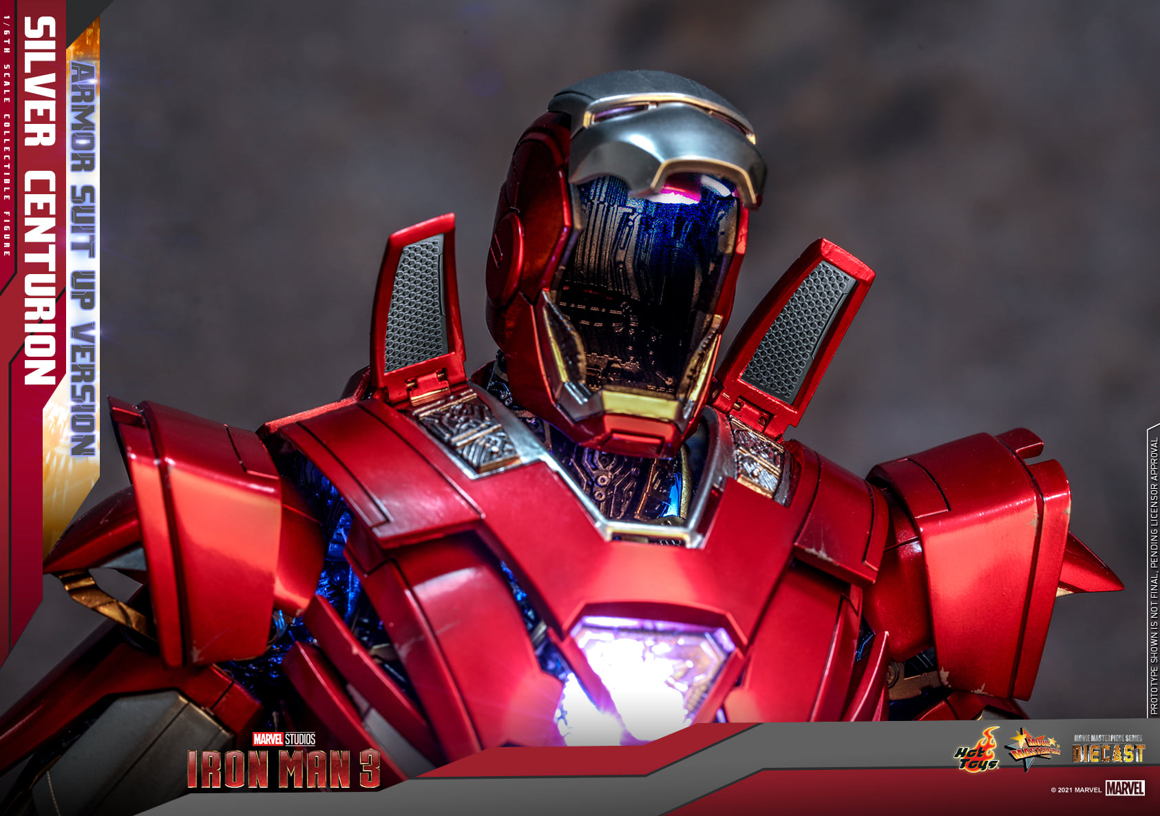 Hot Toys MMS618D43 1/6 Iron Man 3 - Silver Centurion (Armor Suit Up Version)
