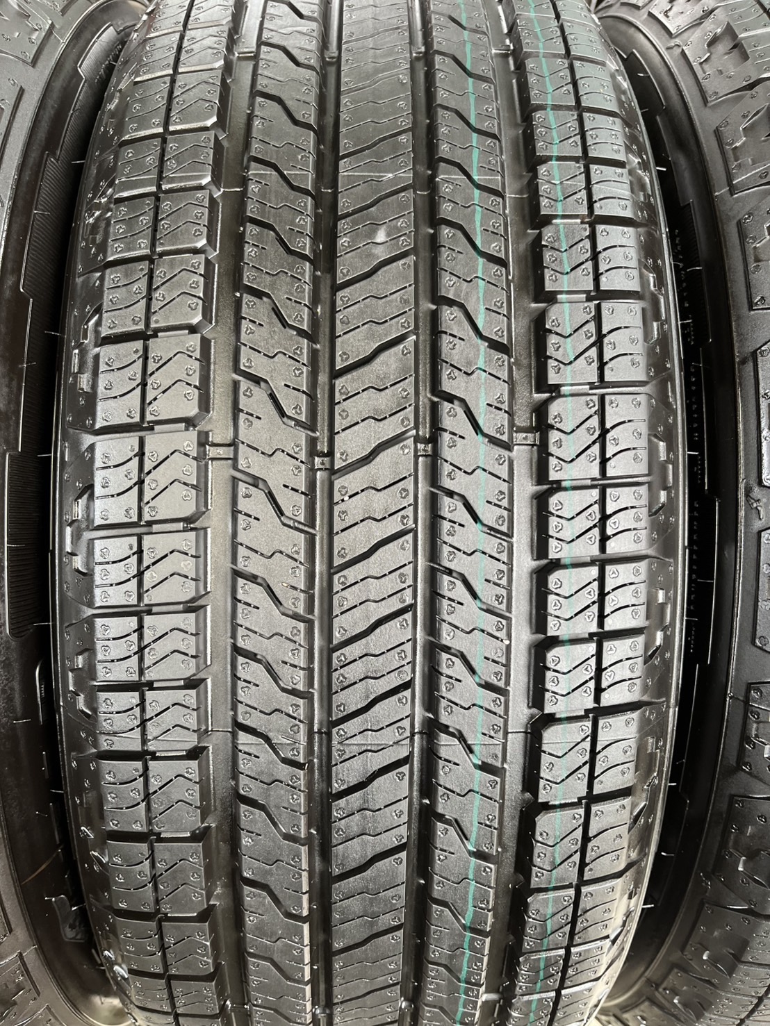 ✨ยางใหม่ป้ายแดง✨255-55-20 Goodyear💥ปี 25💥🚘เหมาะสำหรับ รถกระบะตัวสูง และ SUV ทุกรุ่น