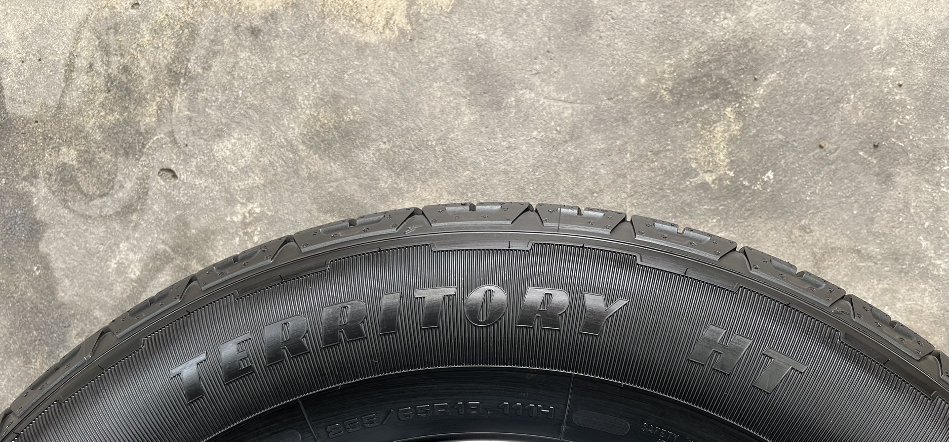 💥ปี 25💥✨ยางใหม่ป้ายแดง✨255-65-18 Goodyear💖ใหม่กริ๊บ💖ถอดจาก🚗โชว์รูมรถ ไม่ผ่านการใช้งาน