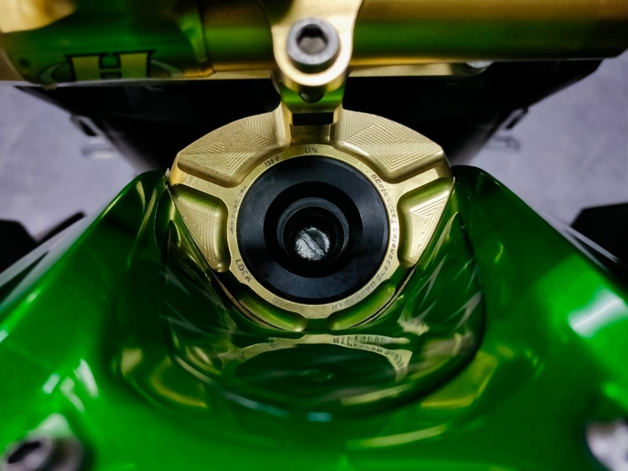 🦏 1ใน100 จัดเต็มคาราเบ๊ล❗❗ KAWASAKI Z1000 ปี2014 "เจ้าของเดียว" แต่งแท้แทบทั้งคัน...เด็ดแค่ไหนไปดูกัน 😁