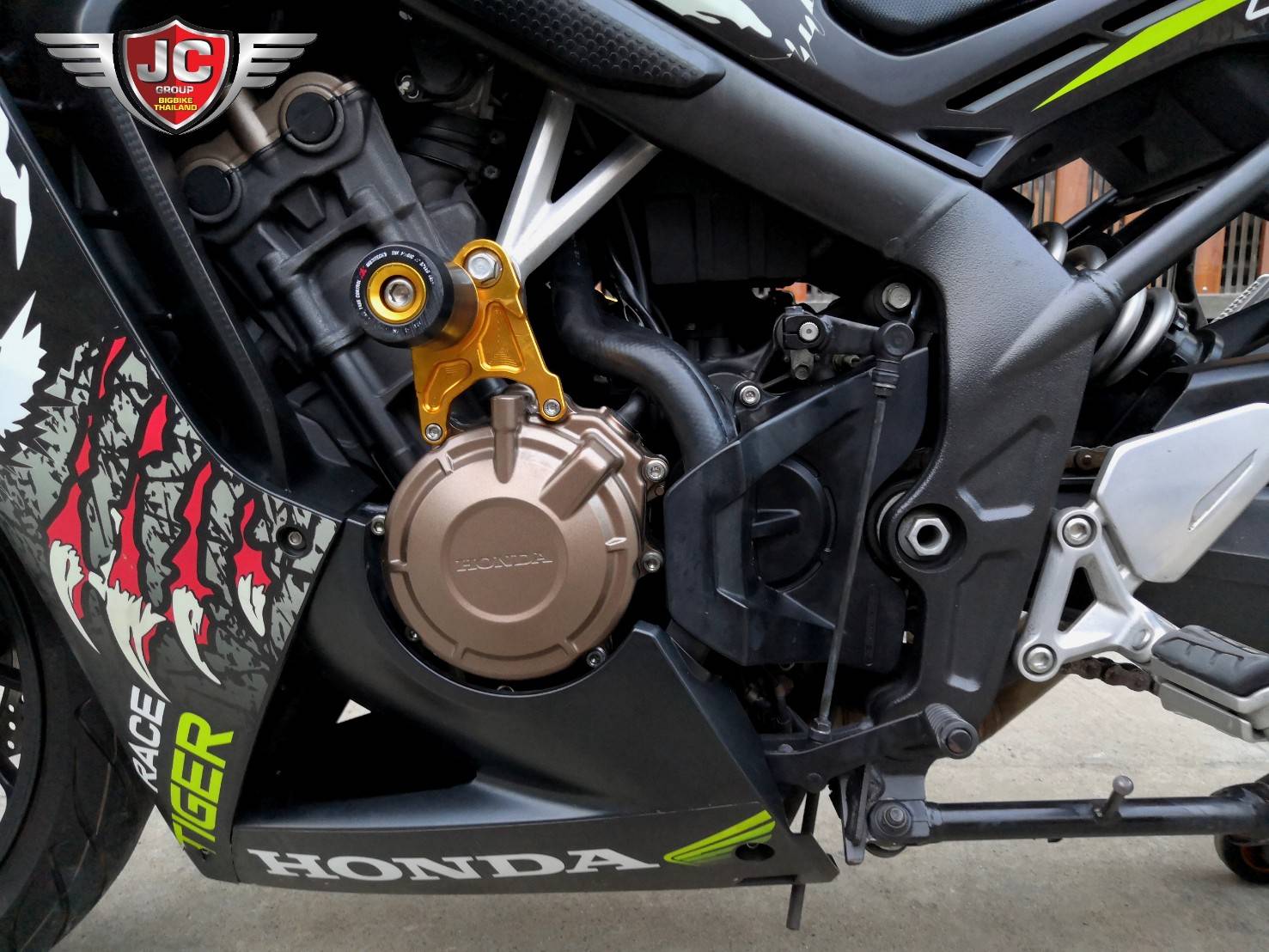 👉🏻👉🏻CBR650F👈🏻👈🏻รถสวยมือเดียวแต่งหล่อๆ