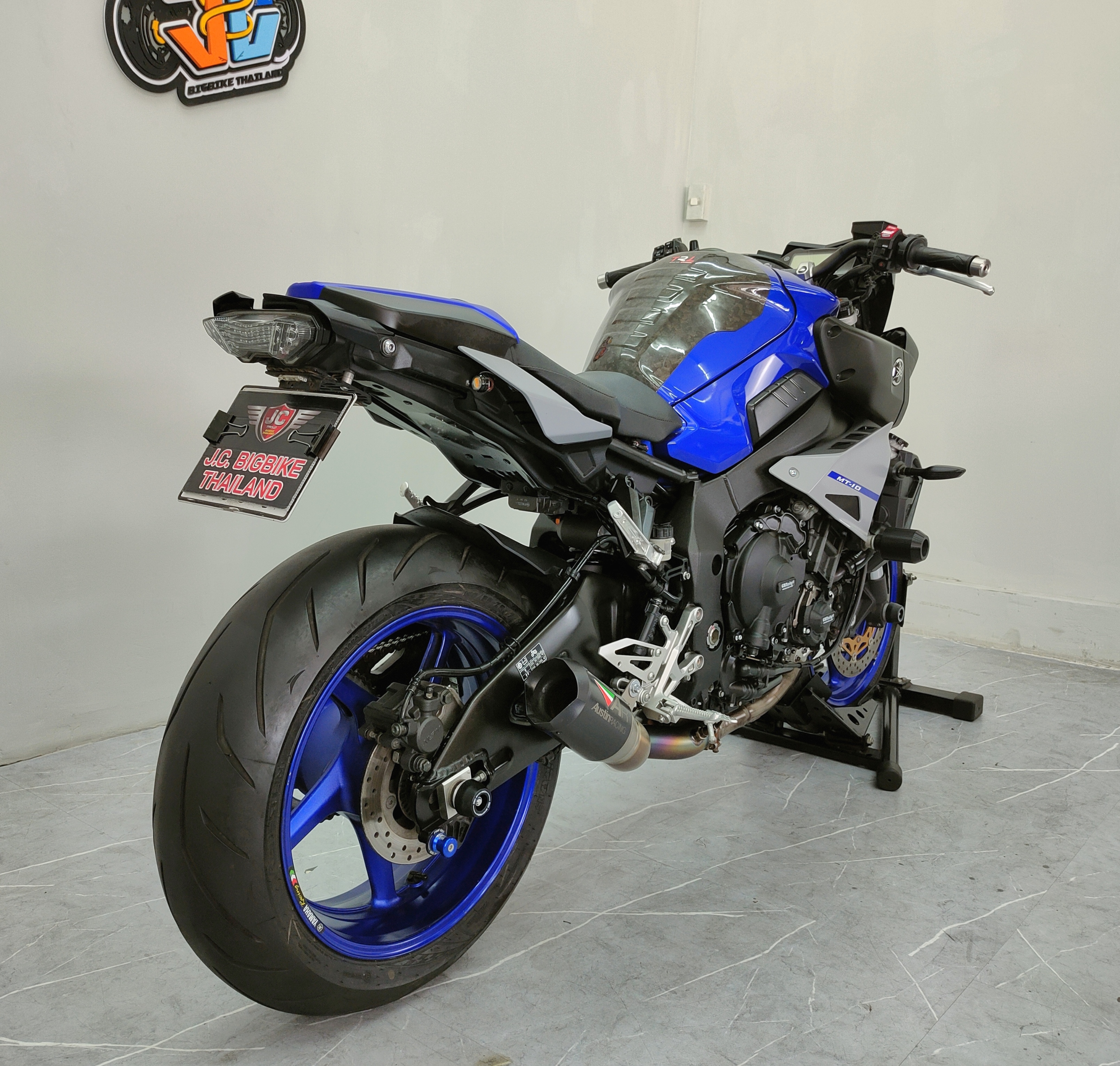 Naked รุ่นใหญ่ขวัญใจสาย torque 💢 YAMAHA MT10 เครื่องเดียวกับ R1 รถจดปี 2020 มาพร้อมโปรโมชั่นโดนๆ....มาแต่ตัวกับหัวใจ 😘