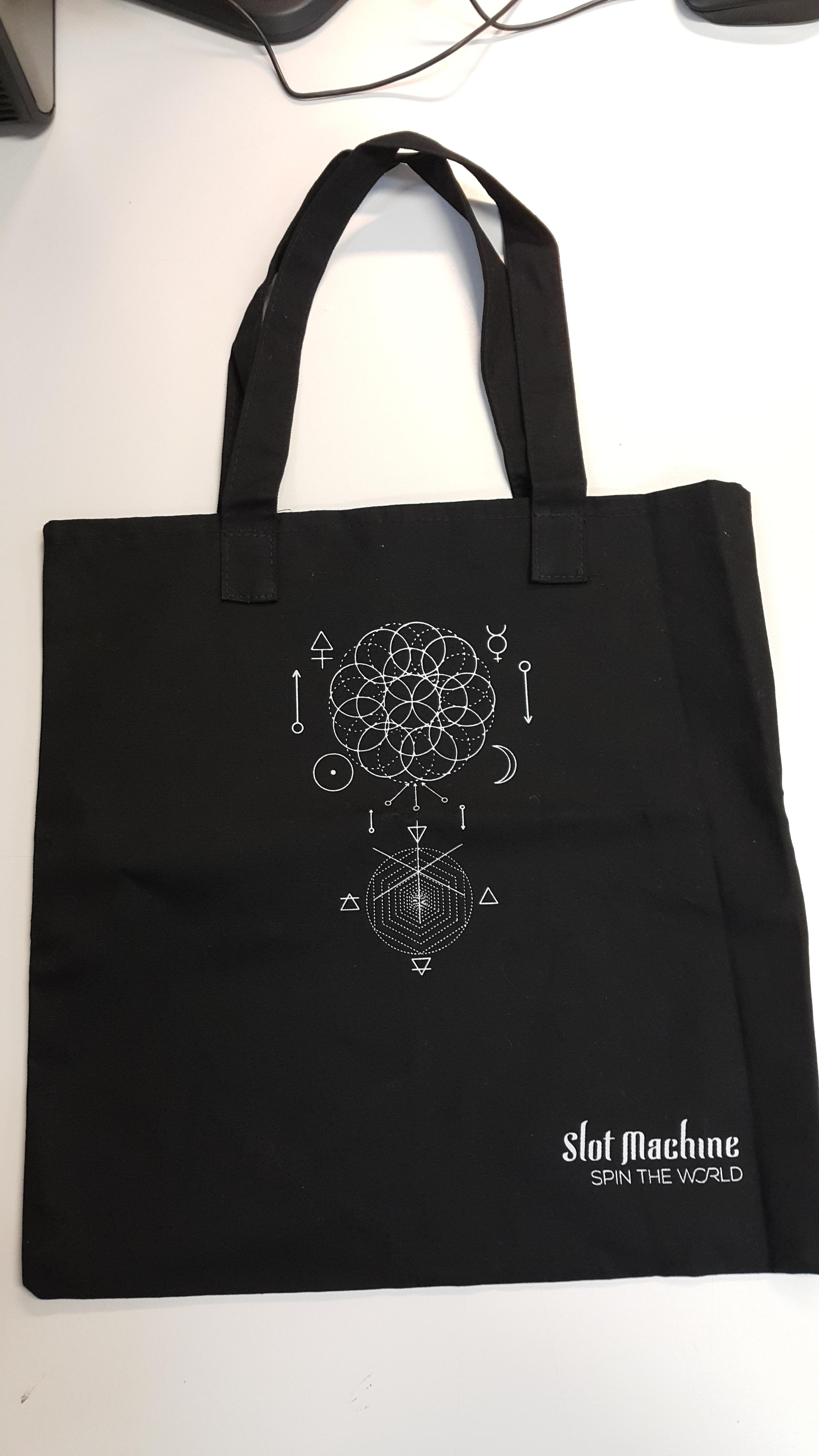 SLOT MACHINE : TOTE BAG SPIN THE WORLD