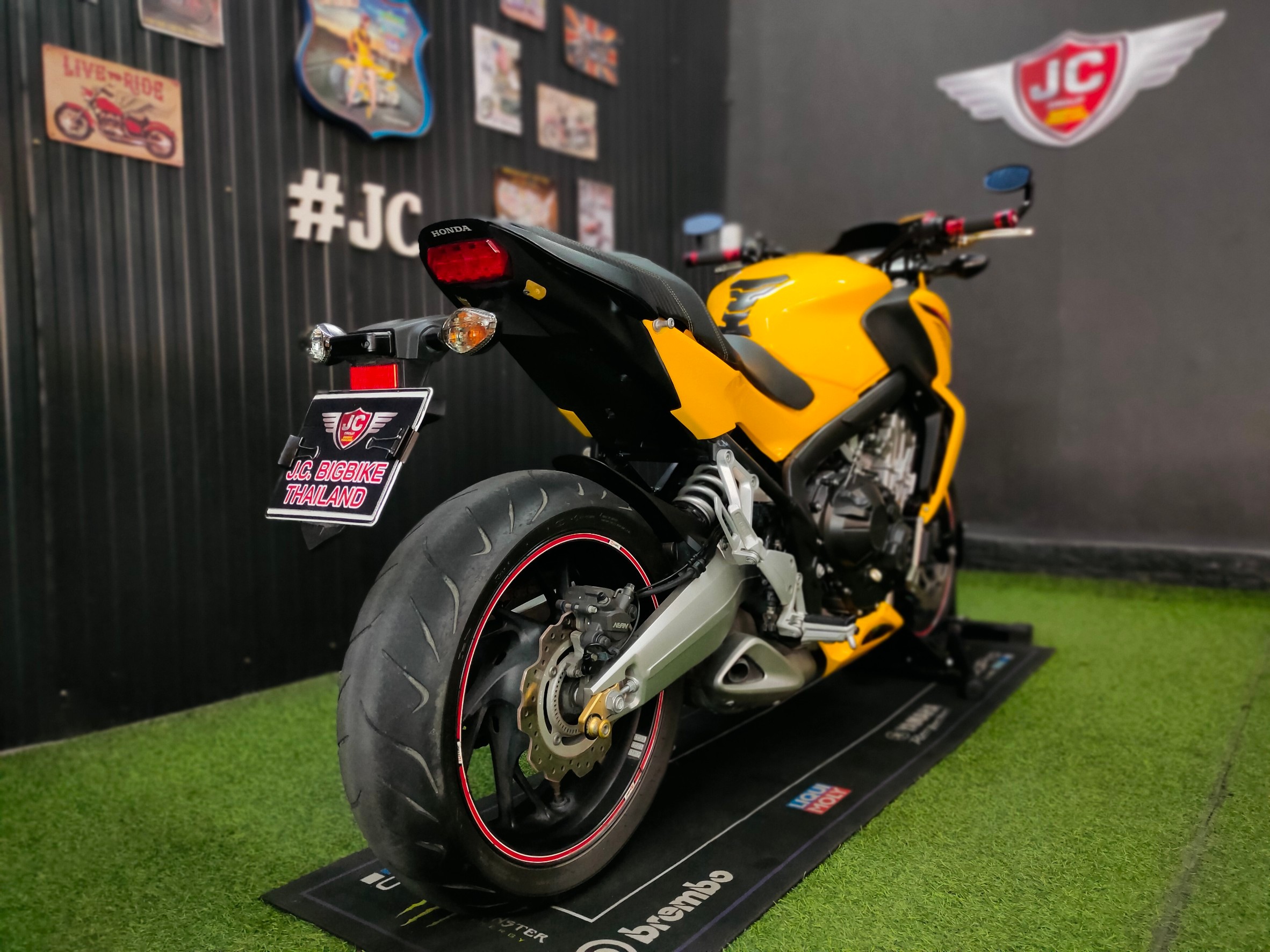 ถูกใจทั้งคนสั้น-ทั้งคนยาว 🤟 มาแว้วโปรดี...รถดีราคาเบาๆ‼️ HONDA CB650F จดปี14 รถบ้านทรงดี_มีอนาคต_ออกรถ99บาท ⁉️