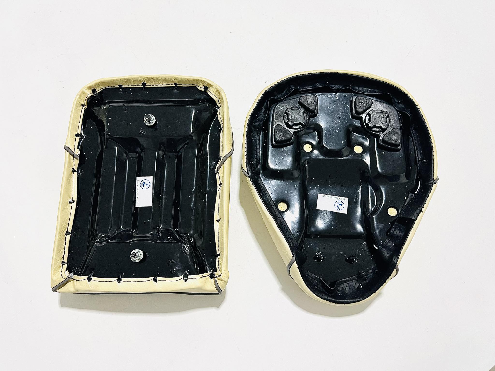 เบาะ 2 ตอน C70 รุ่นถังแยก สีดำ/ครีม/น้ำตาล/เทาขาว แจ้งสีในข้อความ C