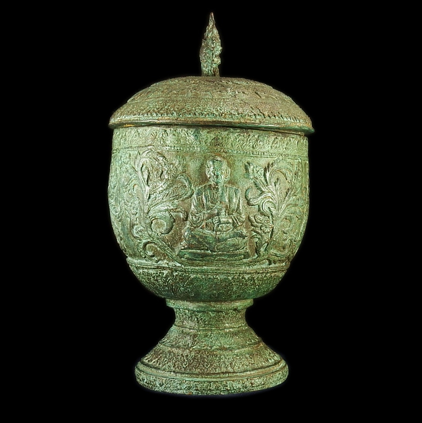 บาตรน้ำมนต์ สมเด็จโต พระสายวัดบางขุนพรหม จัดสร้างปี ๒๕๒๐ ขนาด 8x13.5 นิ้ว