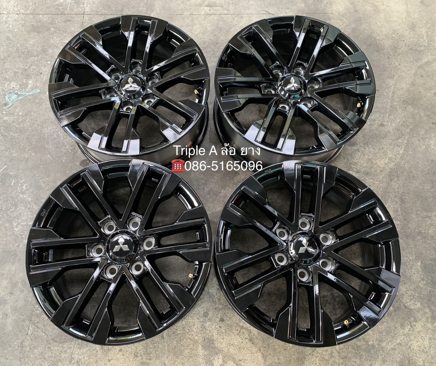✨ล้อแม็กป้ายแดง✨Mitsu Pajero Elite รุ่นใหม่ล่าสุด ขอบ 18 สีดำแท้💯ใหม่กริ๊บ💖