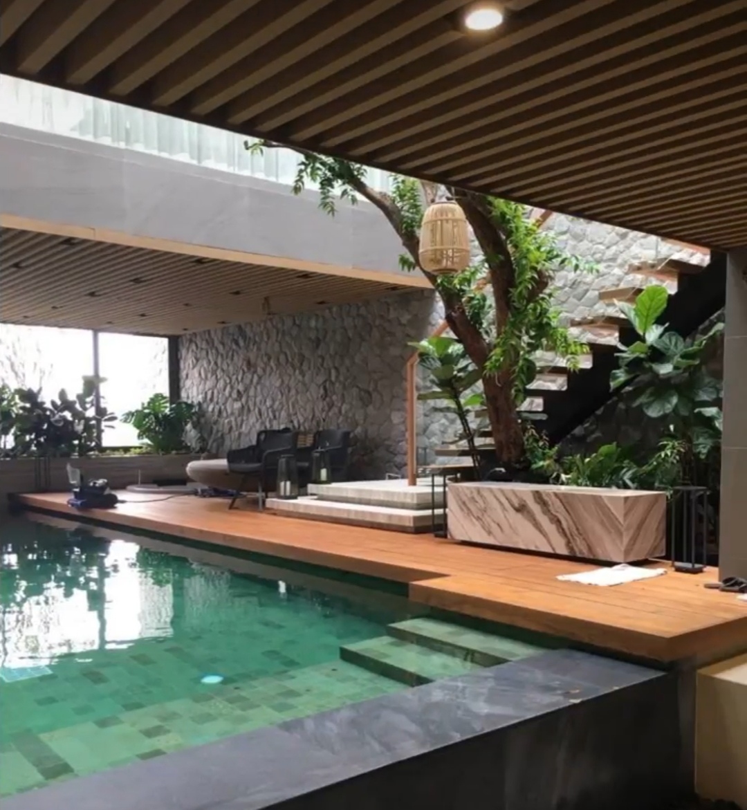 หินปูสระว่ายน้ำ กรีนซูกาบูมิ พร้อมส่ง