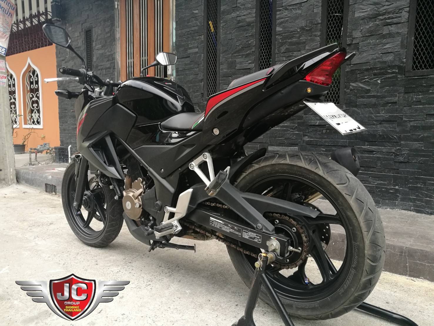 ดาวน์ 900 บาท CB300F ABS 2017รถบ้านมือเดียว มาใหม่