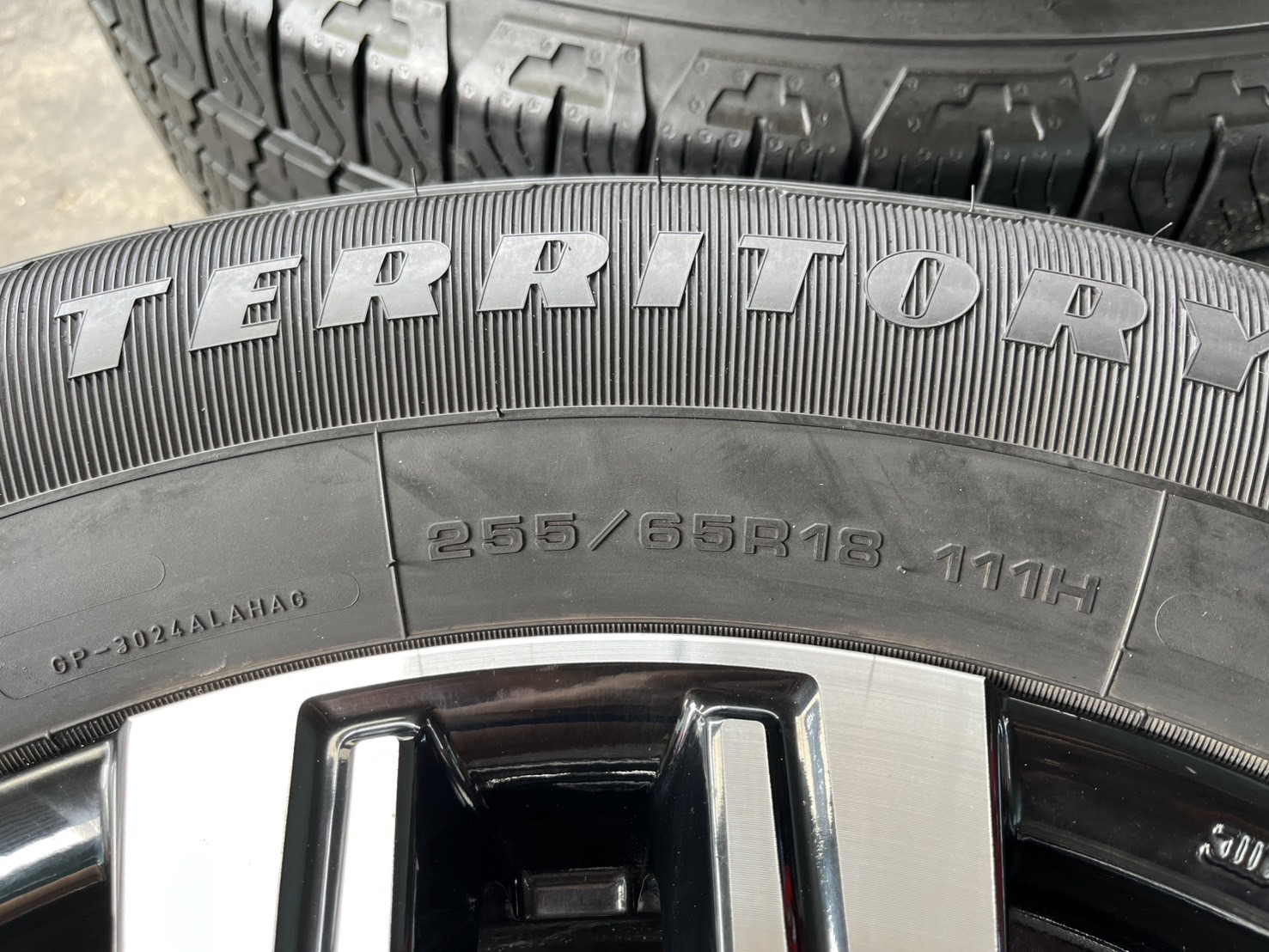 ✨ล้อแม็ก✨Mitsu Pajero ตัวท็อป ขอบ 18 ดำหน้าเงา พร้อมยาง 255-65-18 Goodyear🌟ปี 23🌟
