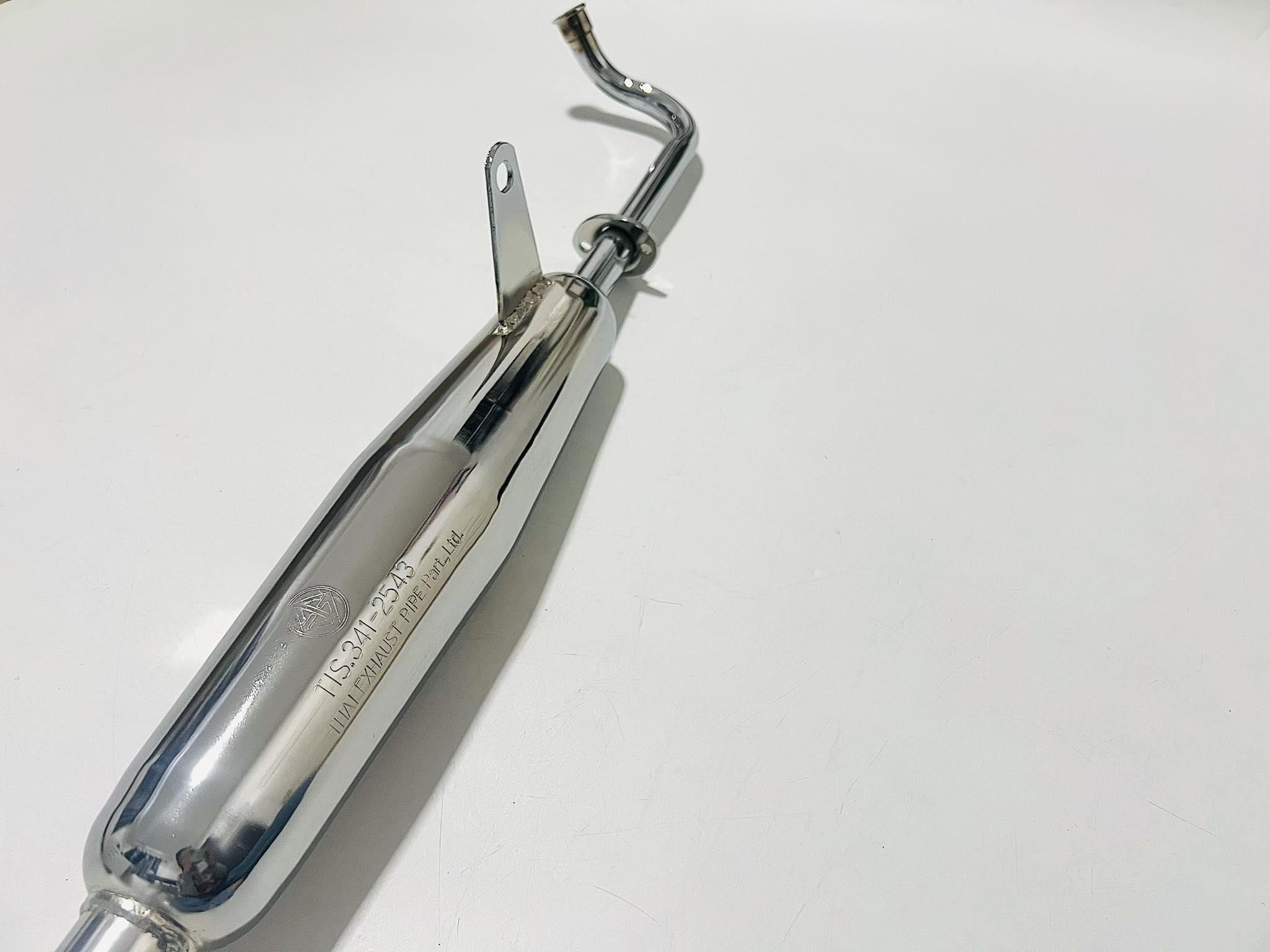 ท่อมอเตอร์ไซด์ซี 70 ทรงไทรอัมท์ แถมฟรีปะเก็นคอท่อ นบ