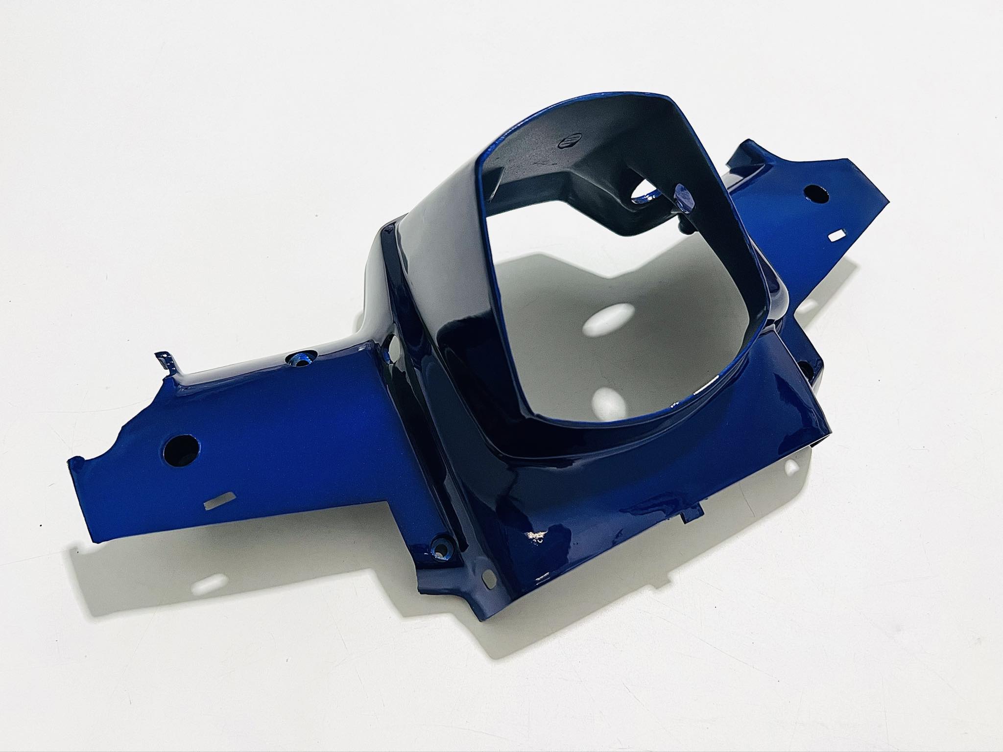 หน้ากากล่างดรีมคุรุสภา สีดำ สีแดง สีขาว สีน้ำเงิน สีมังคุด ระบุสีในข้อความ C