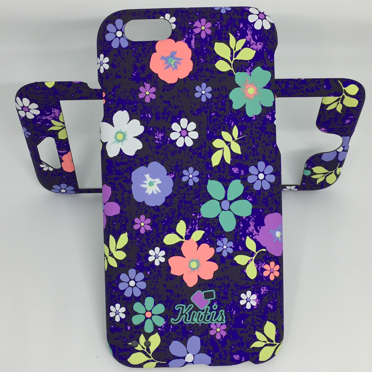 เคสคูทิส(Kutis)ไอโฟน6,6S(ลายดอกไม้พื้นหลังสีน้ำเงิน)