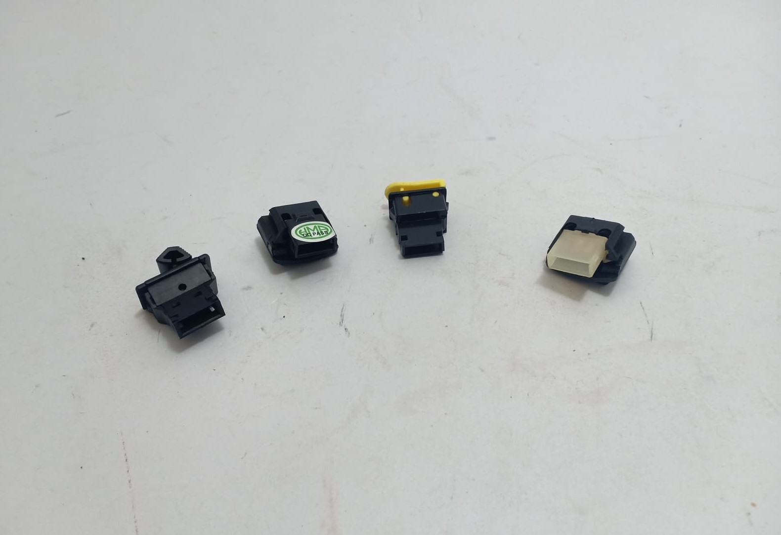 สวิทช์ติดแฮนด์สำหรับมอเตอร์ไซด์ฮอนด้าดรีมExces(ดรีม 99)