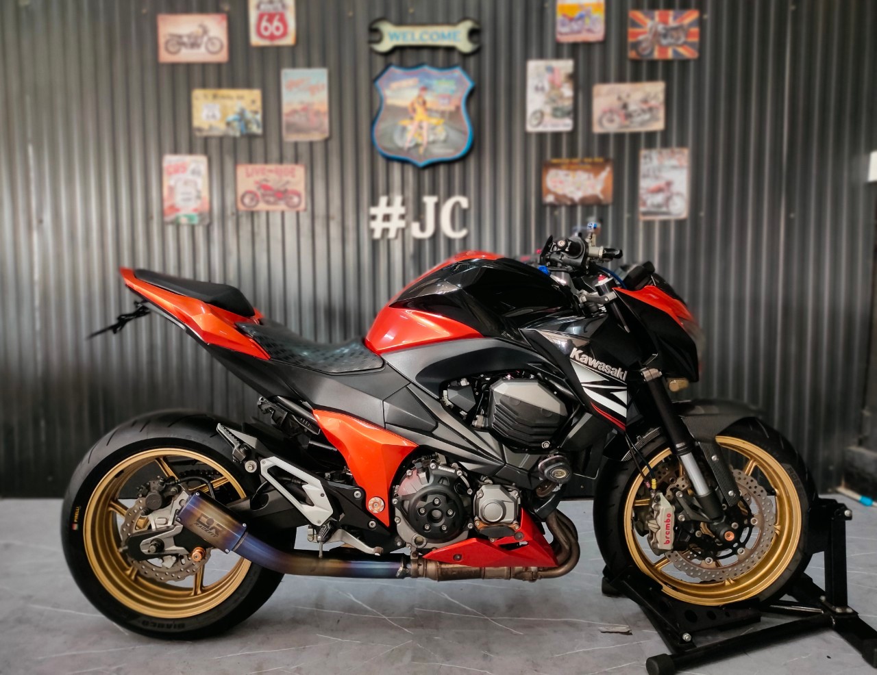 ทรงอย่างแร๊ดดด KAWASAKI Z800 ปลายปี 2013 แต่งครึ่งแสน‼️ ทรงดี ราคาโดน 😎 เซอร์วิสพร้อมใช้