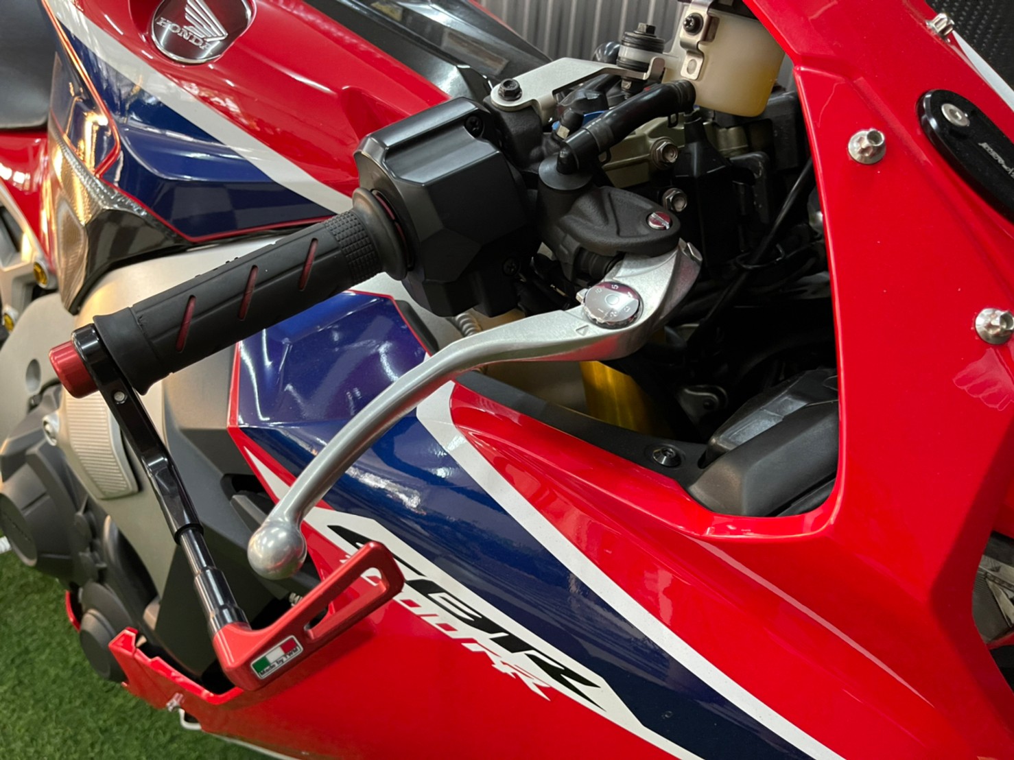 🤫 ที่สุดของบิ๊กไบท์สายพันธุ์ซุปเปอร์สปอร์ต #CBR1000rr SP จดทะเบียนปี 2018