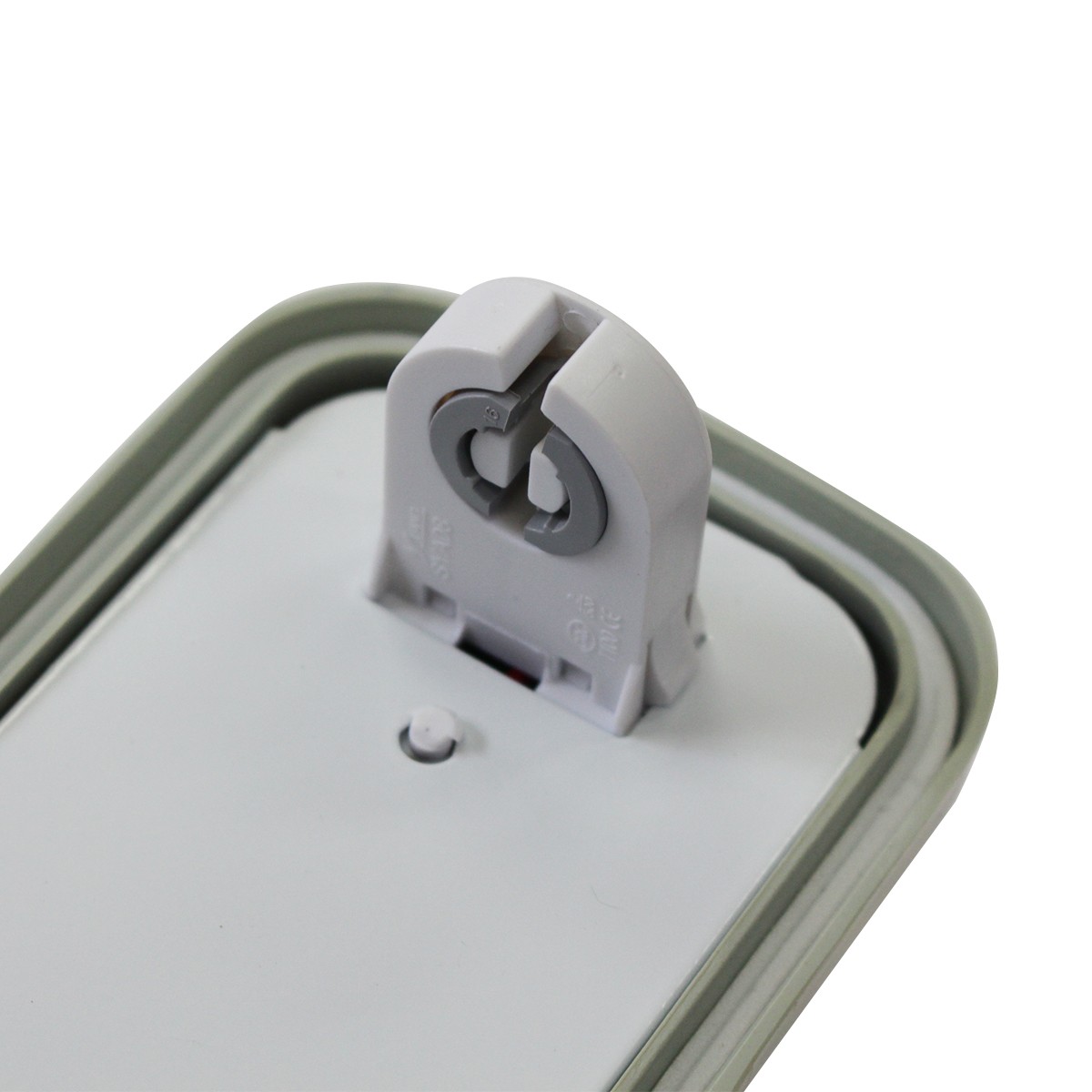 ชุดโคมไฟกันน้ำกันฝุ่น พร้อมหลอด(ยาว) LED T8 1x18w แสงขาว (เปลี่ยนหลอดได้)