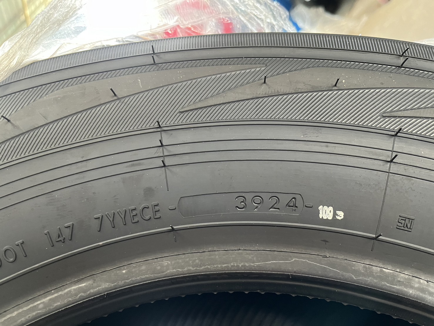 ✨ยางใหม่✨265-65-17 Yokohama♨️ปลายปี 24♨️🚘เหมาะสำหรับ รถกระบะตัวสูง และ SUV ทุกรุ่น