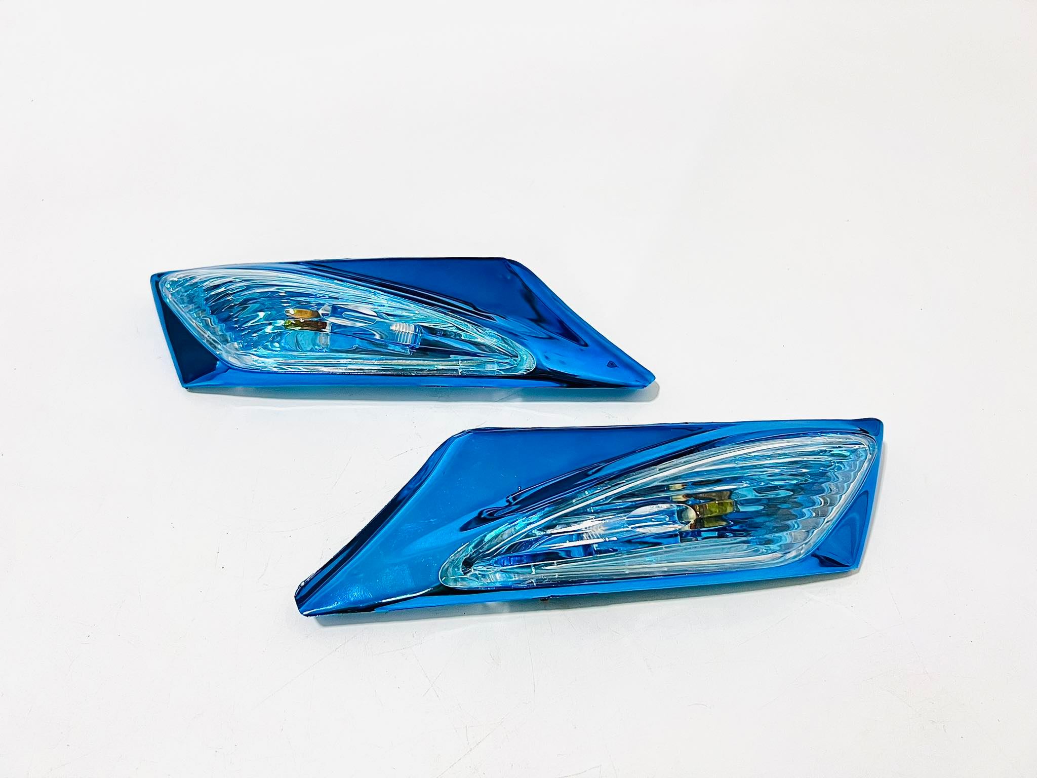 ไฟเลี้ยวหน้าคลิก click อโนไดซ์ สีฟ้า บ16-บ17