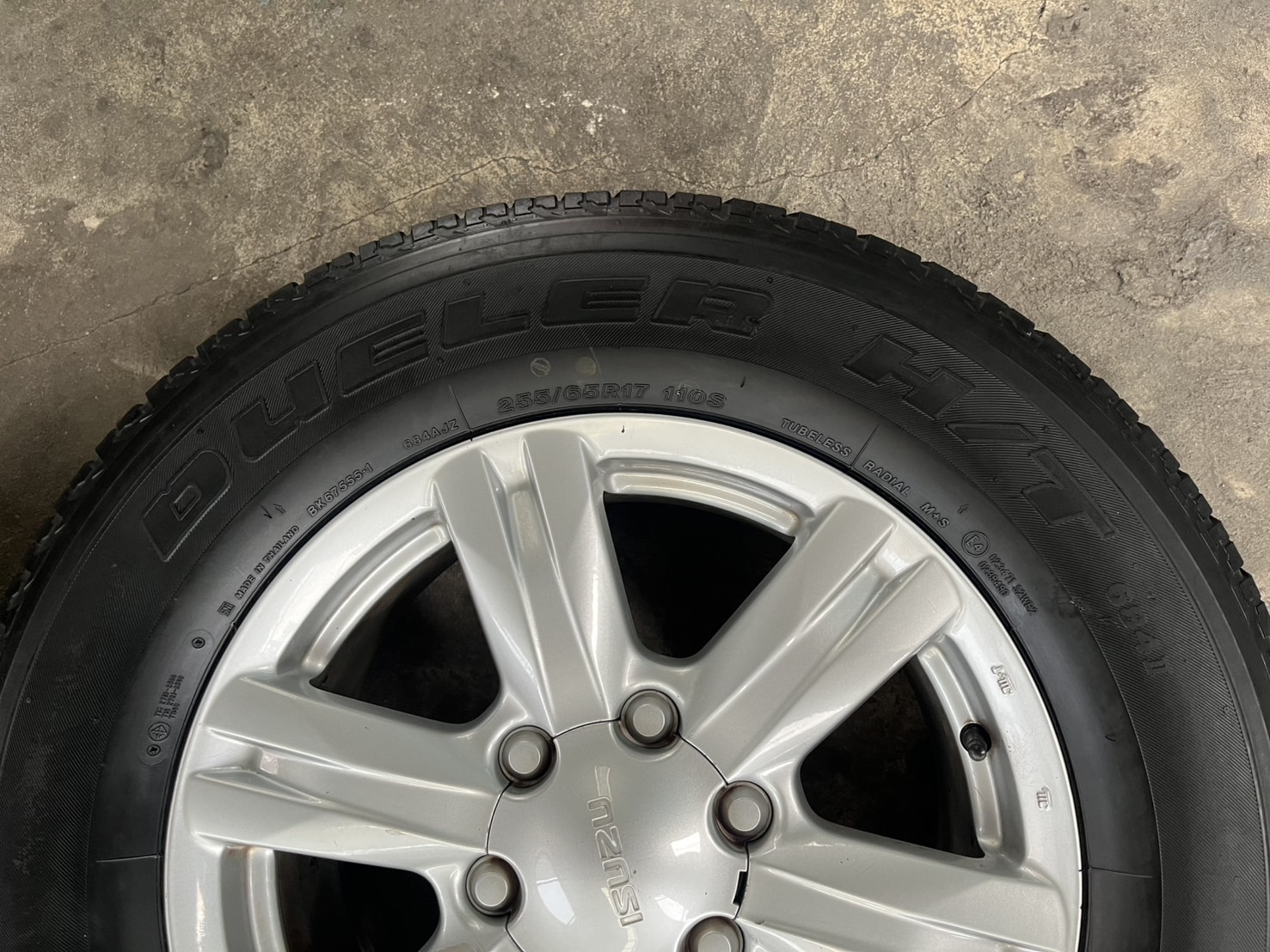 ✨ล้อแม็ก✨ISUZU MU-X ขอบ 17 แถมยาง 265-65-17 Bridgestone ปี 21