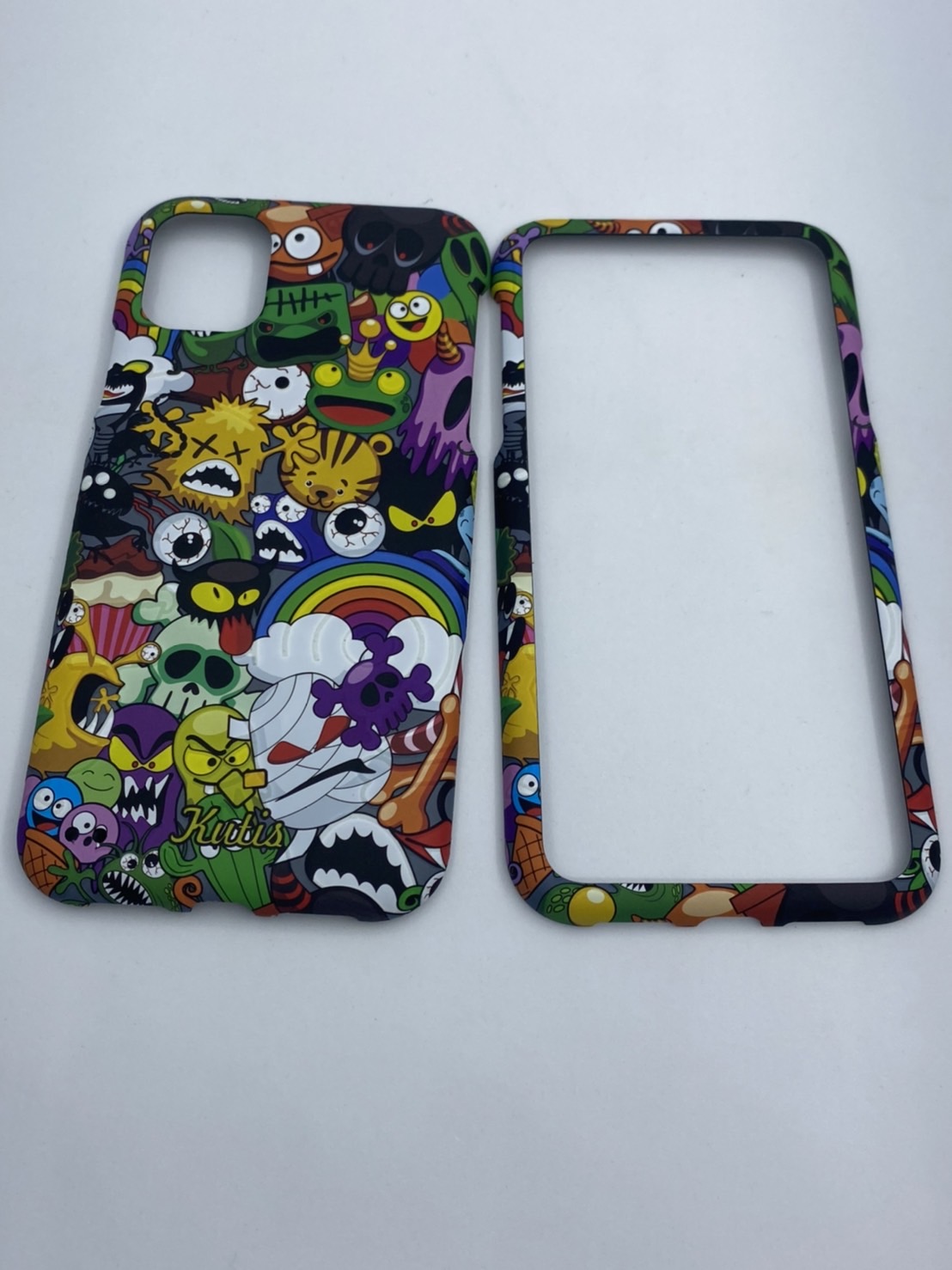 เคสคูทิส(Kutis)เคสไอโฟน11G(ลายรวมมอนส์เตอร์)มาใหม่ เคสประกบหน้า-หลัง เคสเรืองแสง เคสลายวินเทจ ร้านSuperhero Klongthom