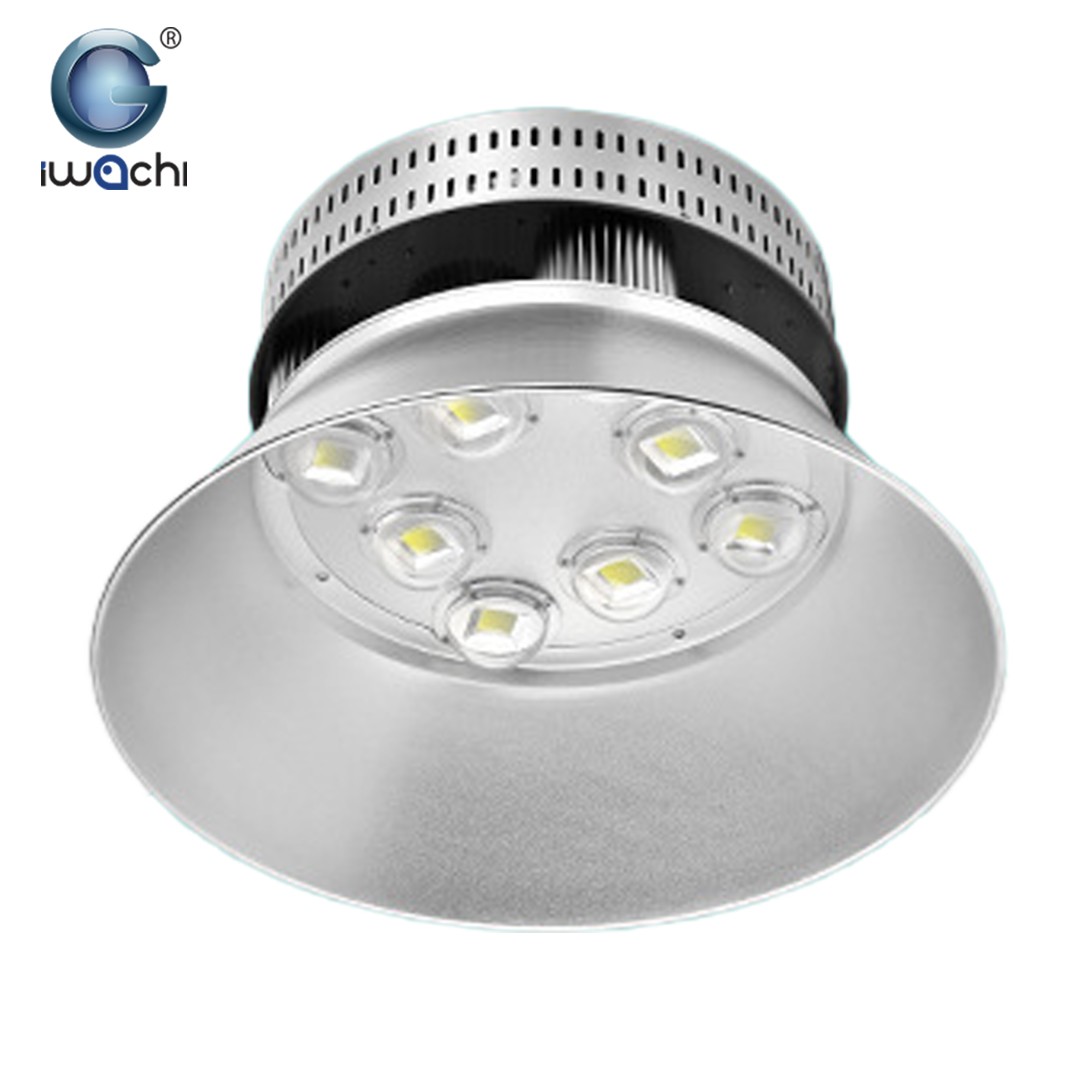 โคมไฮเบย์ รุ่น GKD-043 (มีพัดลมระบายความร้อนในตัว) LED 400w แสงขาว