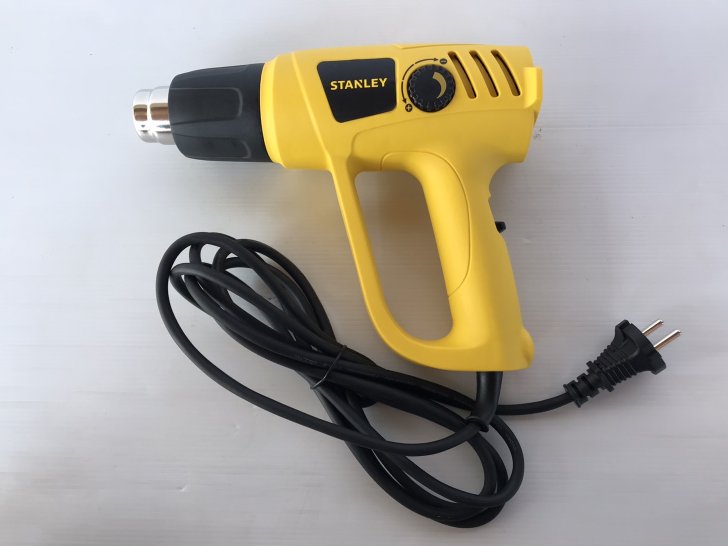 เครื่องเป่าลมร้อน STEL670 STANLEY