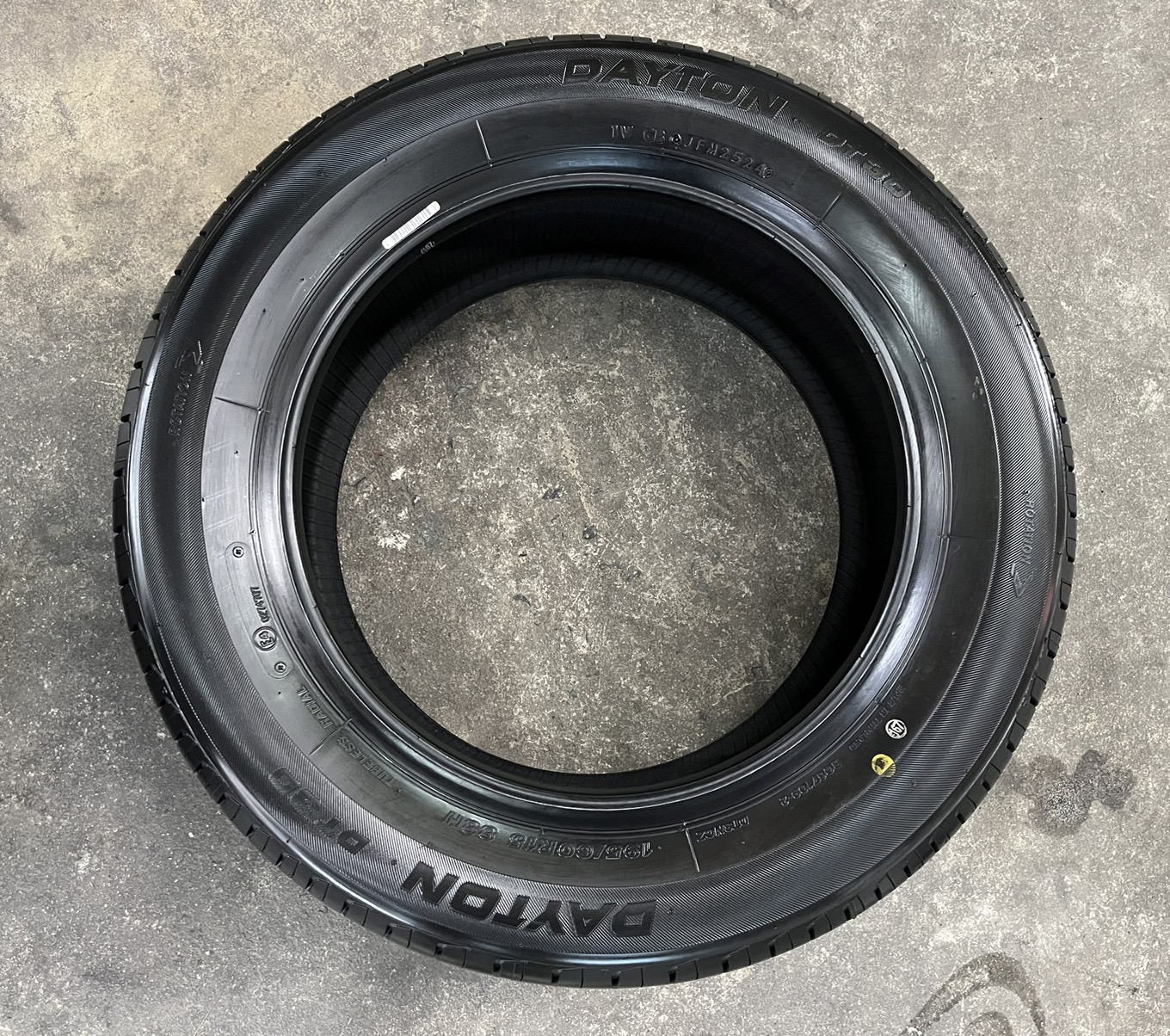 ♨️ปี 24♨️✨ยางใหม่💯✨195-60-15 DAYTON BY Bridgestone💖ใหม่กริ๊บ💖