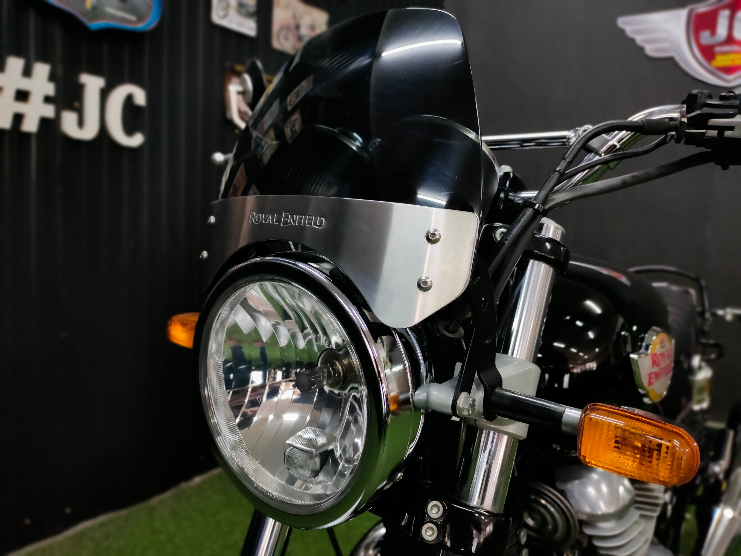 😎 มาแว้วโมเดิร์นคลาสสิกยอดนิยม "Royal Enfield" Interceptor 650 INT จดทะเบียนปี2020....สวยจริงไรจริงคันนี้⁉️