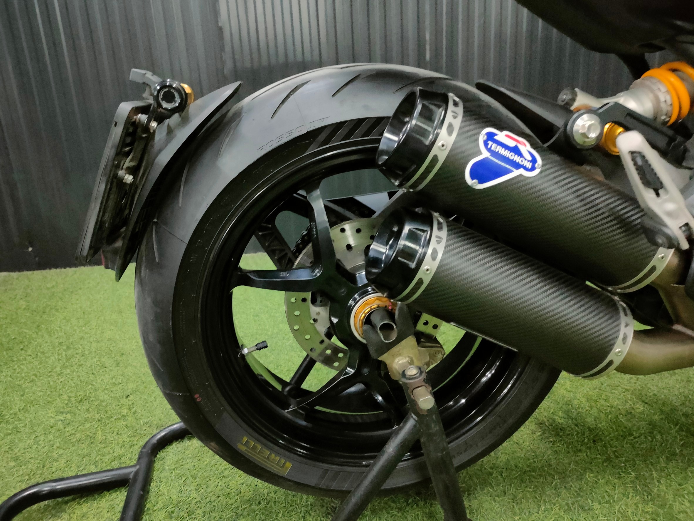 แรร์ไม่แรร์ไม่รู้...แต่ในออนไลน์นับคันได้เลย⁉️ 😱Ducati Monster1200S รถปี15 💥ตัวเปล่าก็ล้านแล้ว...ยัดเพิ่มอีก2แสน💥