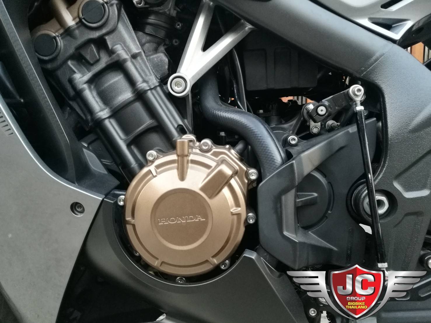 รถบ้านแท้ๆ ไมล์แท้ 9พันโล เคื่องเดิมเป๊ะ สีแท้ปัง