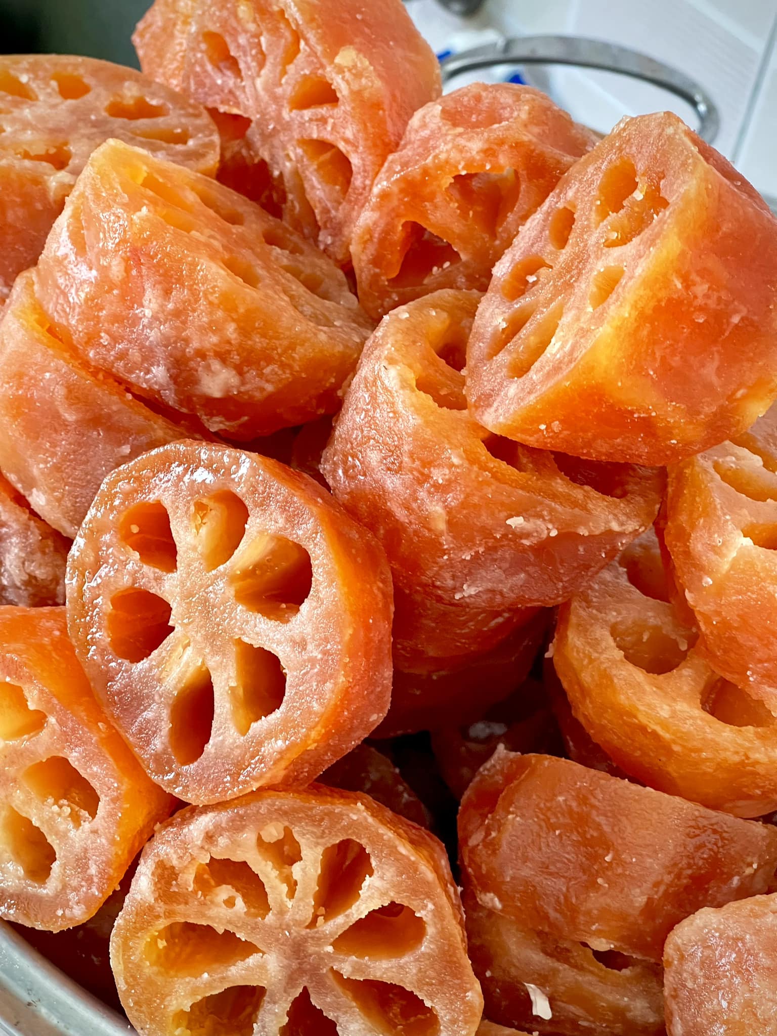 มะตูมเชื่อม ฉ่ำๆ หอมหวาน เนื้อฉ่ำ เนื้อตกทราย มะตูมอบแห้ง / Kin Kap Yai
