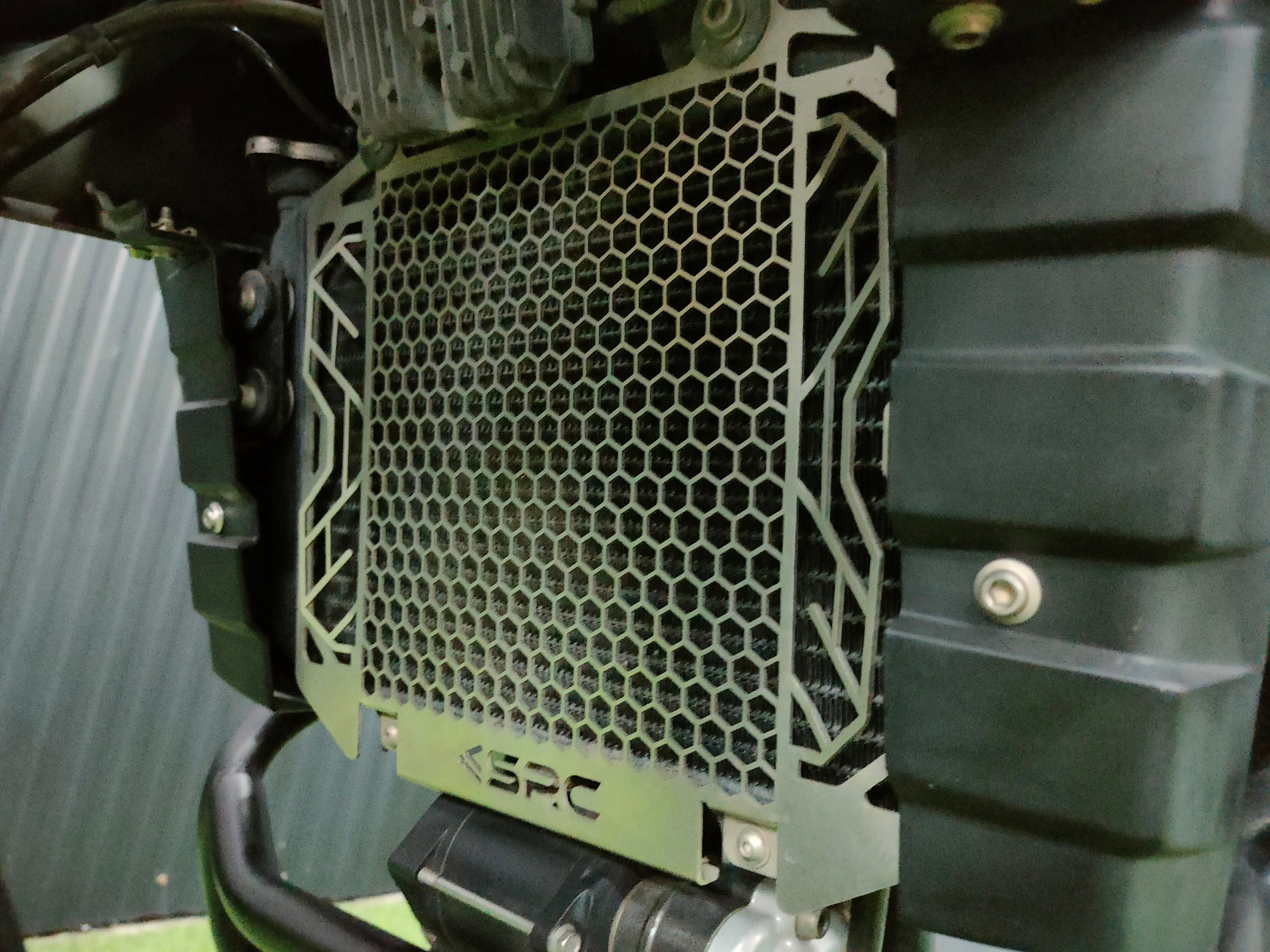 "คันไม่ใหญ่แน่นะวิ⁉️ เบาๆ สบายๆ ราคากันเอง 🤗 Gs310r รถปี18 สวยโดนใจของแต่งรอบคัน “โปรโคตรแรง"🔥🔥