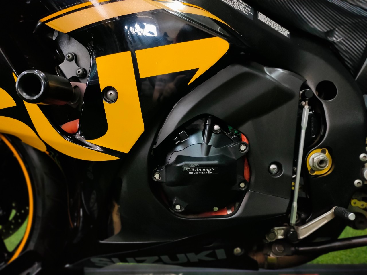 🐬 ได้เวลาโลมาโชว์ตัว #GSX-R1000 สเปค 🇺🇸 จดทะเบียน ธ.ค. ปี 2014 แต่งเต็มพร้อมบิน...ขี่อย่างมันส์‼️