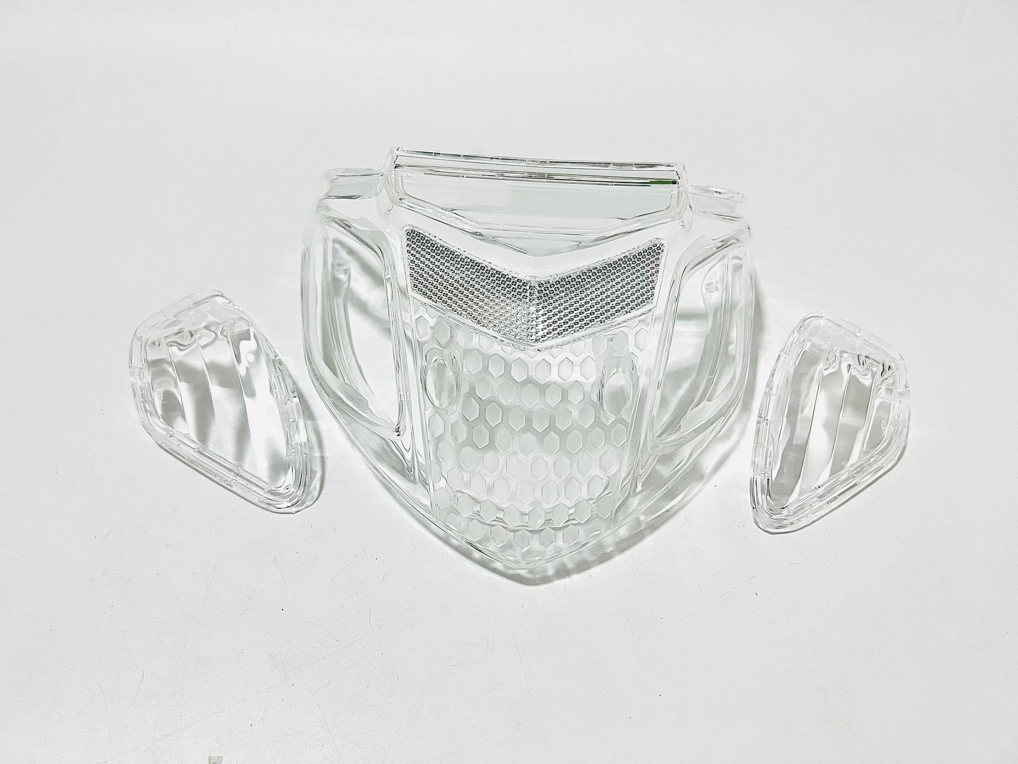 ฝาไฟท้ายมอเตอร์ไซด์เวฟ100 เก่า ปี2005(ฝาใส)