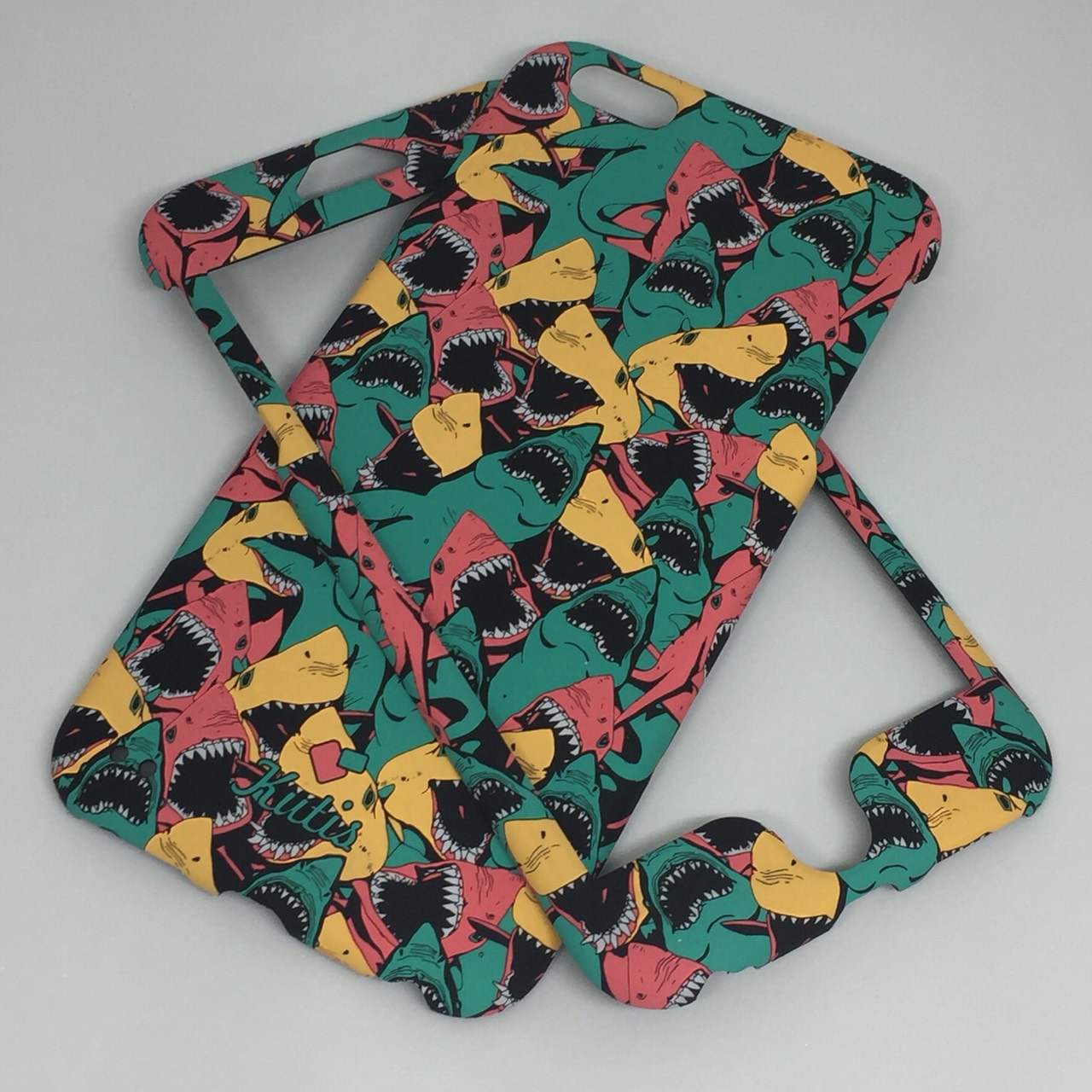 เคสคูทิส (Kutis) ไอโฟน6พลัส,6Sพลัส (ลายฉลามเขียว-แดง)มาใหม่ เคสประกบหน้า-หลัง เคสเรืองแสง เคสลายวินเทจ