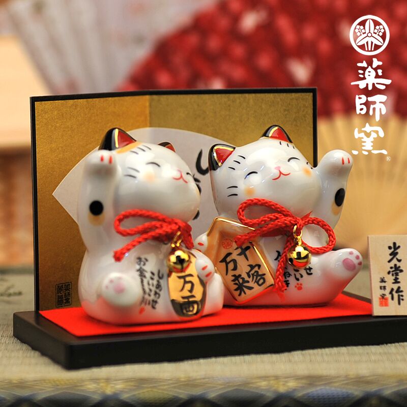 แมวคู่เรียกทรัพย์ Lucky Cat Ornament Store งานกระเบื้องญี่ปุ่น
