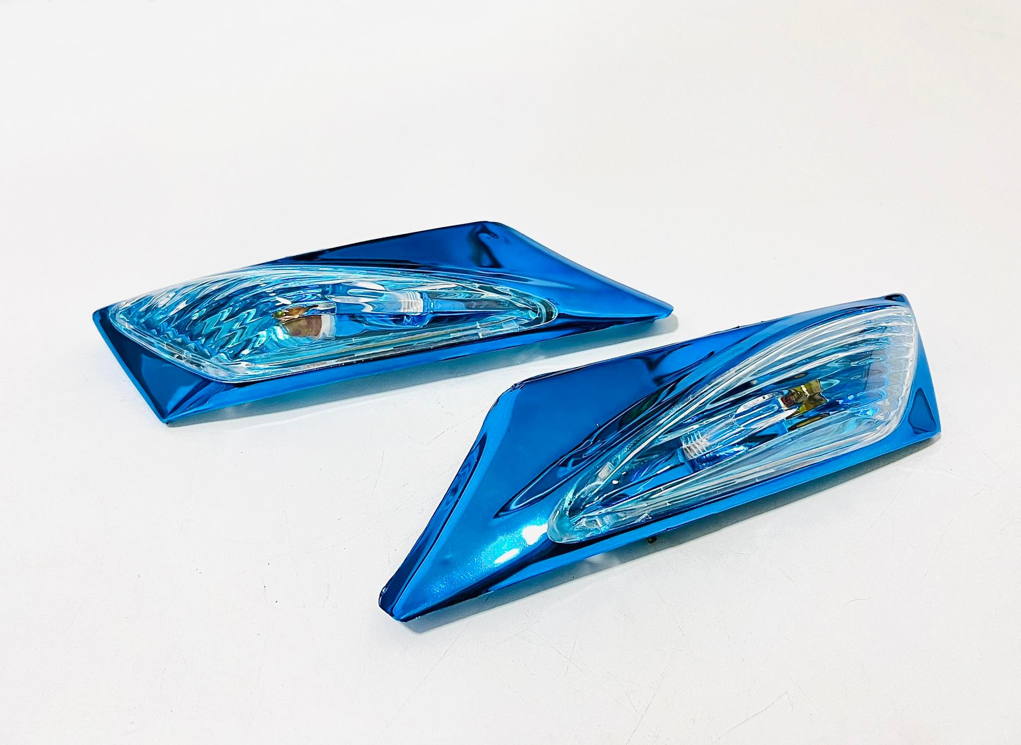 ไฟเลี้ยวหน้าคลิก click อโนไดซ์ สีฟ้า บ16-บ17